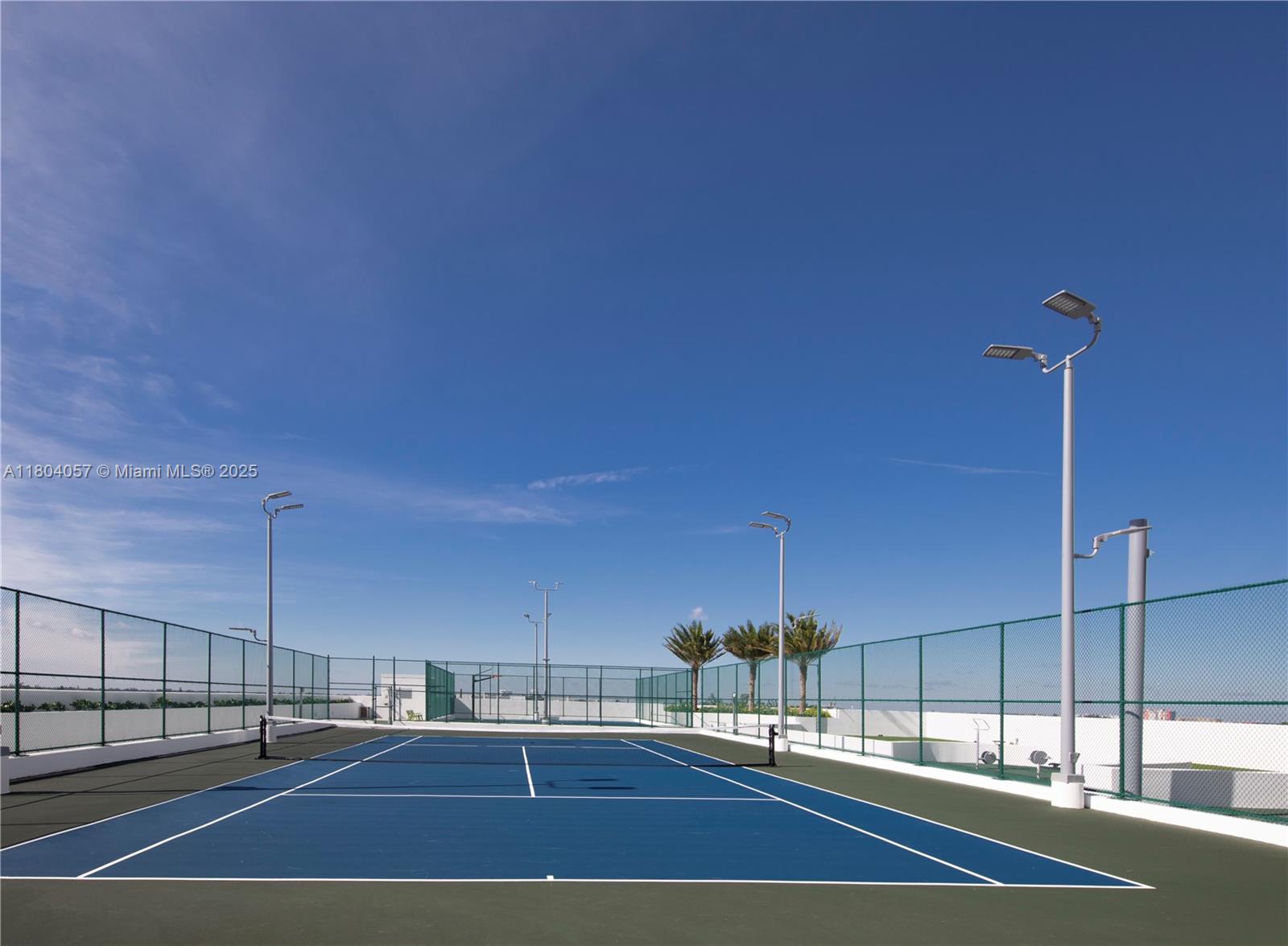 North Miami Beach, Florida, 33160, United States, 2 Bedrooms Bedrooms, ,2 BathroomsBathrooms,Residential,For Sale,1826638