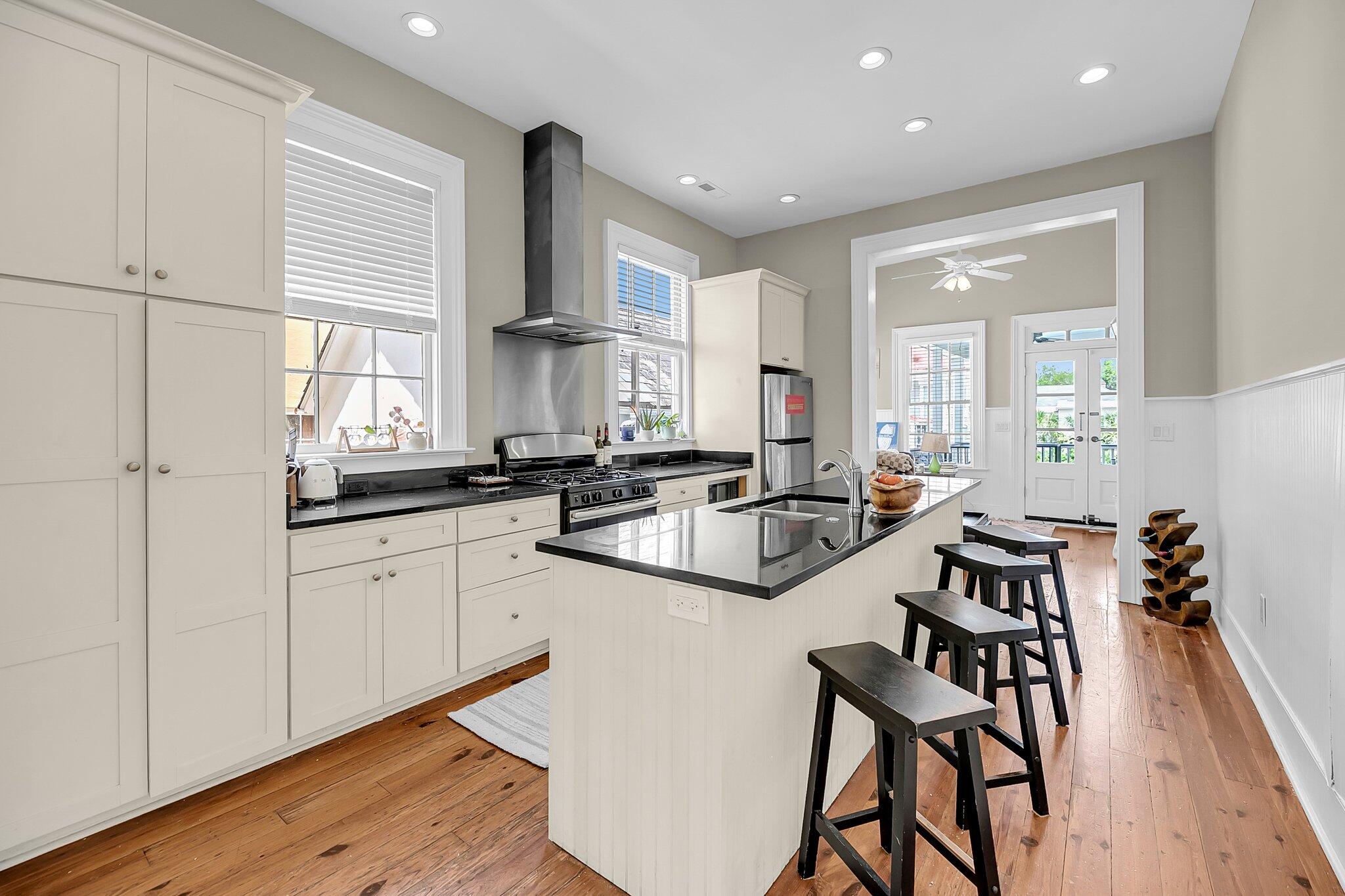 Charleston, South Carolina, 29403, United States, 3 Bedrooms Bedrooms, ,3 BathroomsBathrooms,Residential,For Sale,1875297