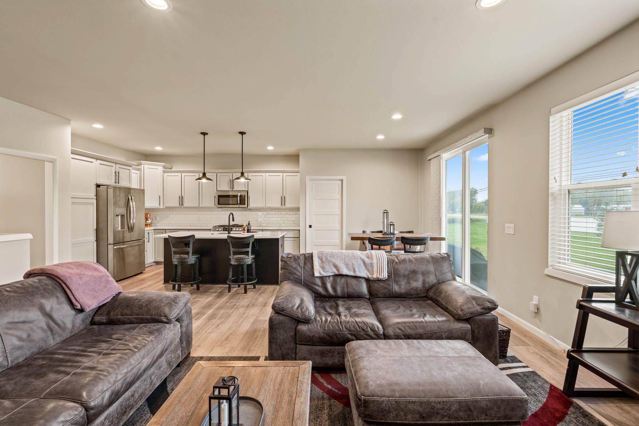 Menomonee Falls, Wisconsin, 53051, United States, 3 Bedrooms Bedrooms, ,2 BathroomsBathrooms,Residential,For Sale,1976595