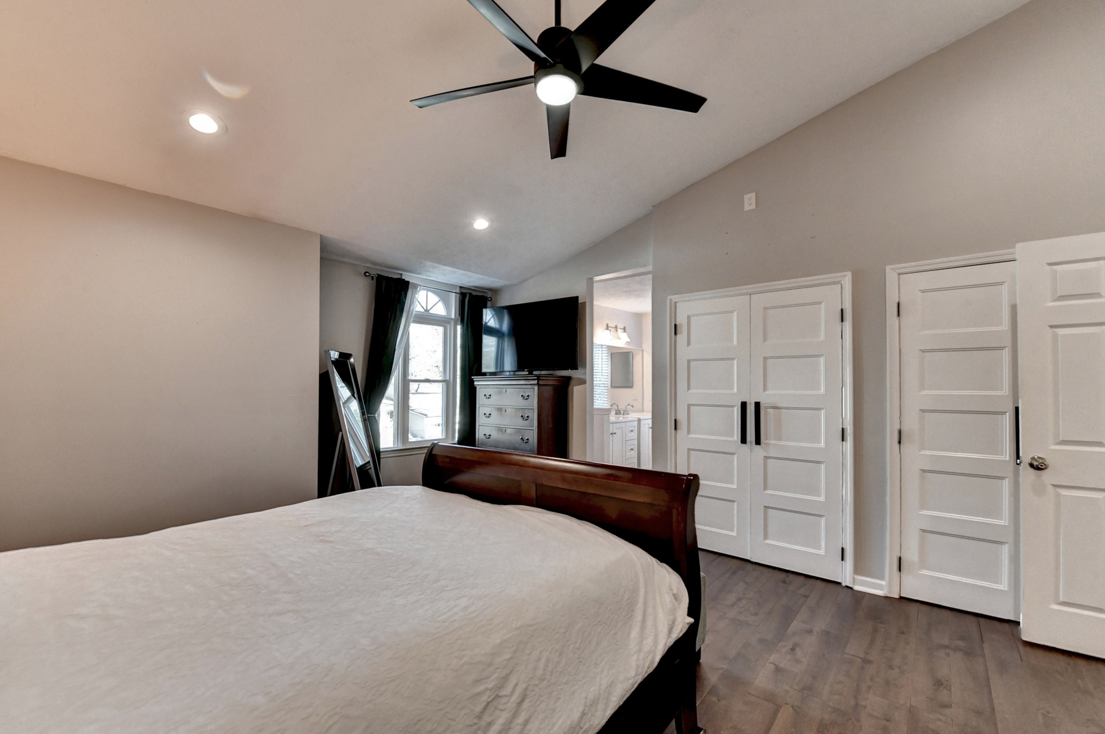  Welcome to this Renovated Home in Keheley Bend - 物件實景