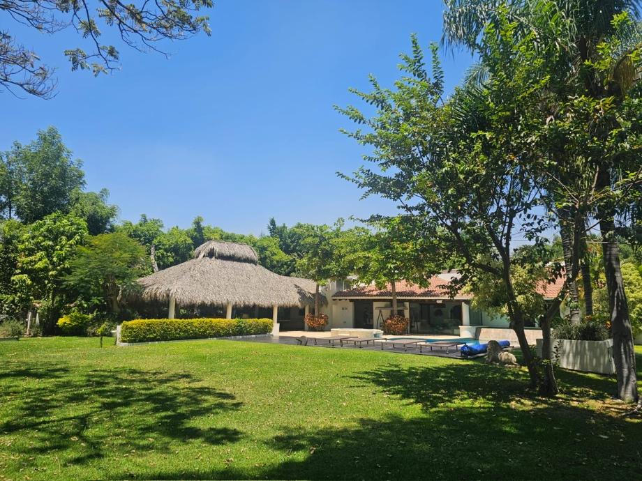 Crist?bal de Olid, Jiutepec, Morelos, 62564, Mexico, 4 Bedrooms Bedrooms, ,5 BathroomsBathrooms,Residential,For Sale,Crist?bal de Olid,1625302