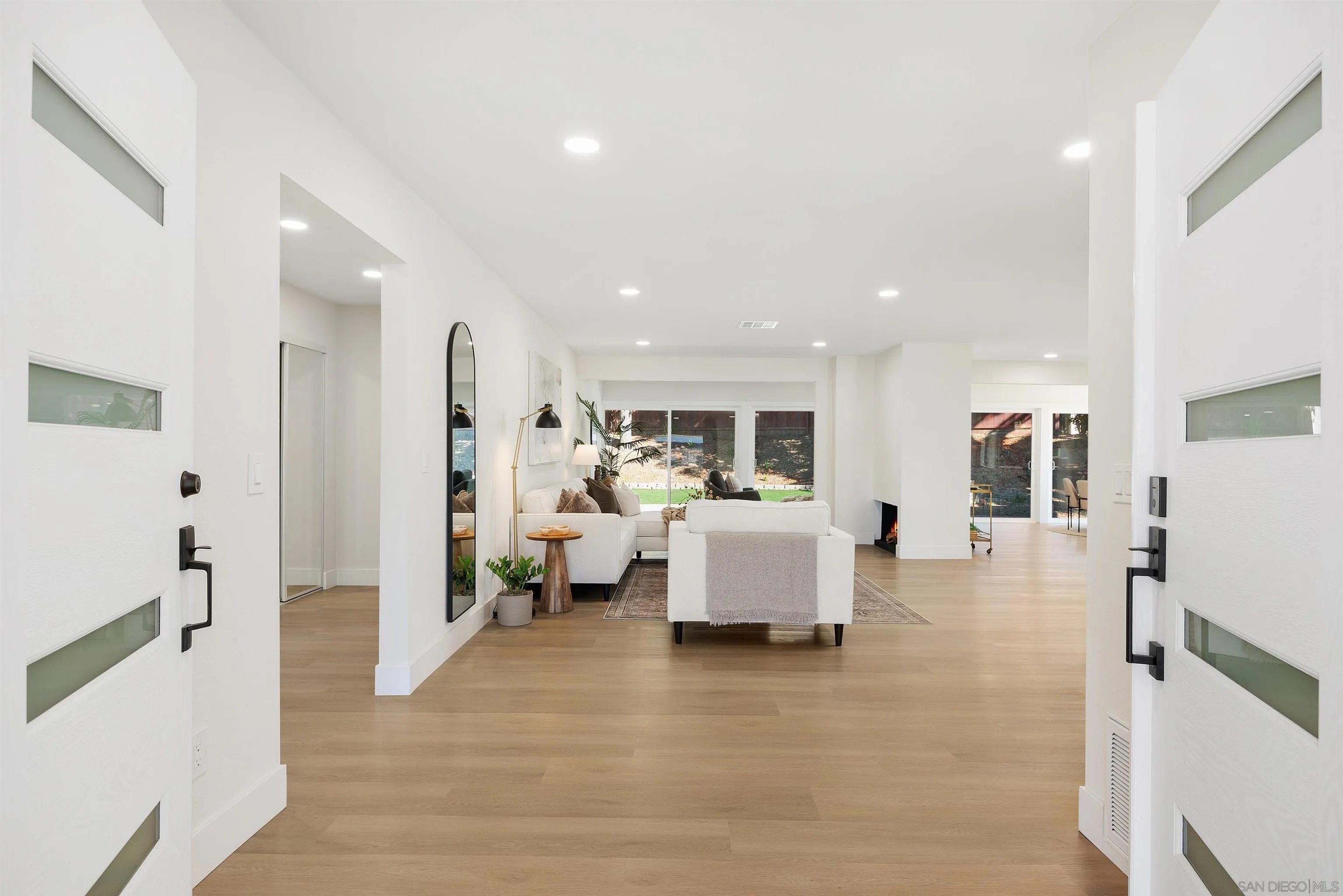 San Diego, California, 92128, United States, 3 Bedrooms Bedrooms, ,2 BathroomsBathrooms,Residential,For Sale,1999575