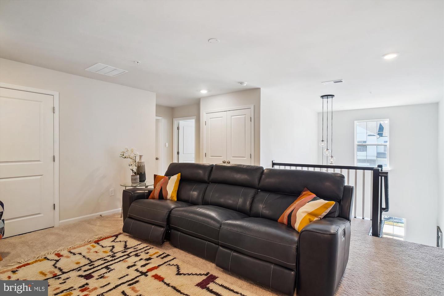 Frederick, Maryland, 21701, United States, 3 Bedrooms Bedrooms, ,4 BathroomsBathrooms,Residential,For Sale,1920033