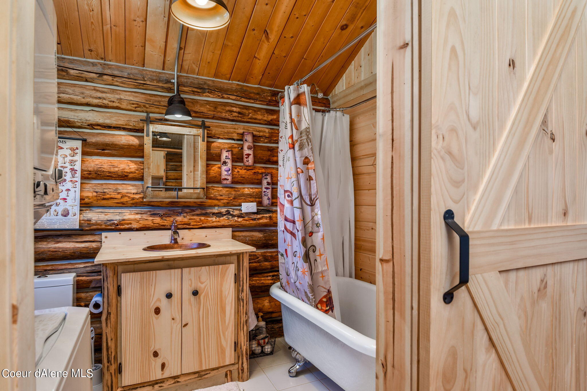 Harrison, Idaho, 83833, United States, 1 Bedroom Bedrooms, ,1 BathroomBathrooms,Residential,For Sale,1998732