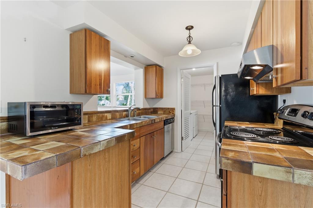 Naples, Florida, 34103, United States, 3 Bedrooms Bedrooms, ,1 BathroomBathrooms,Residential,For Sale,1993009