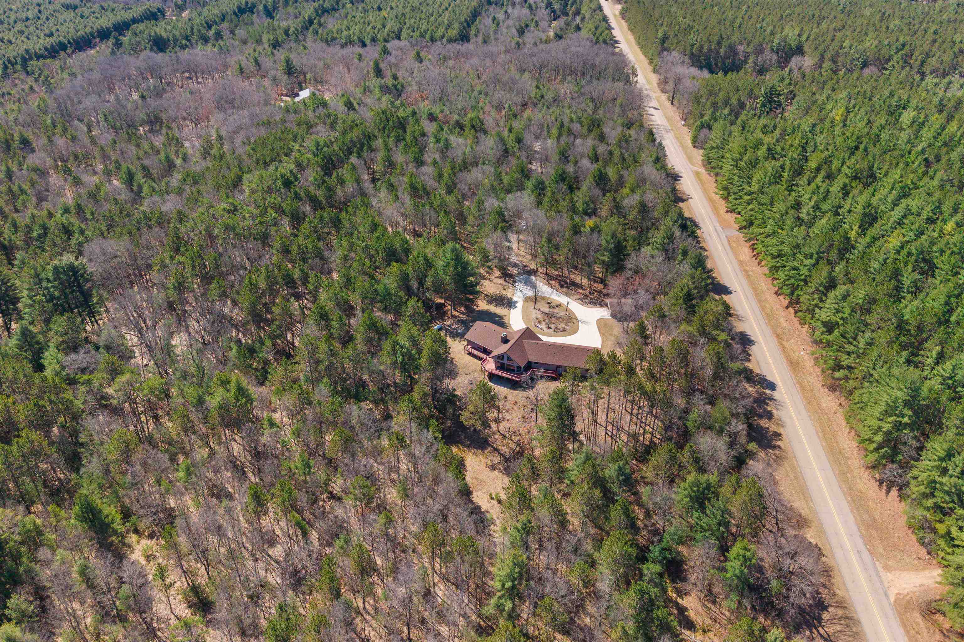 HANCOCK, Wisconsin, 54943, United States, 4 Bedrooms Bedrooms, ,3 BathroomsBathrooms,Residential,For Sale,1805423
