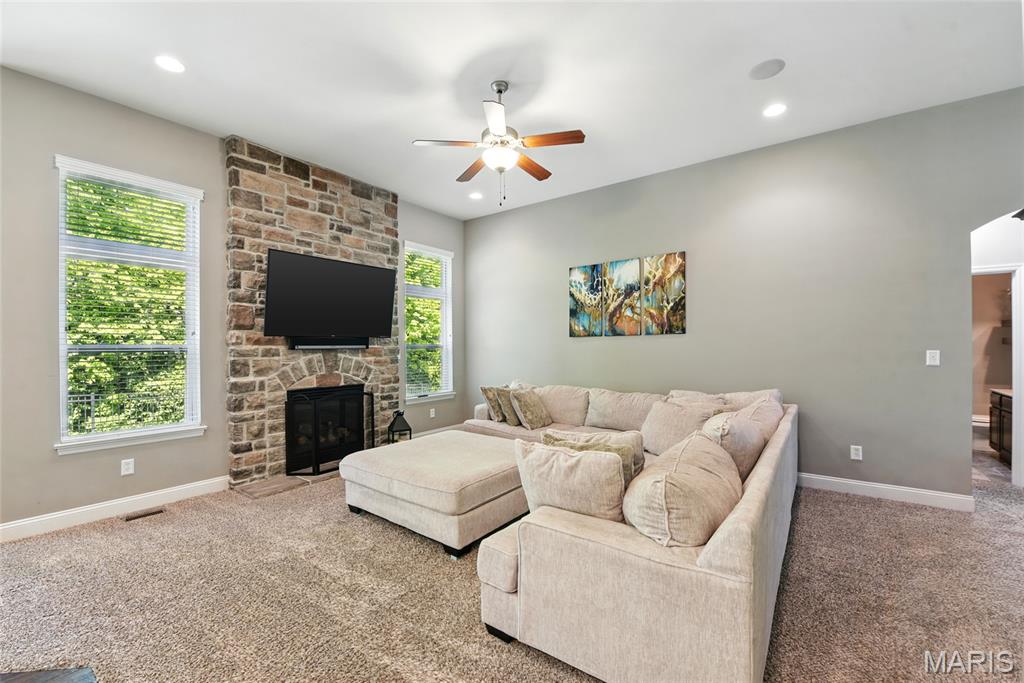 Wentzville, Missouri, 63385, United States, 4 Bedrooms Bedrooms, ,3 BathroomsBathrooms,Residential,For Sale,1927364