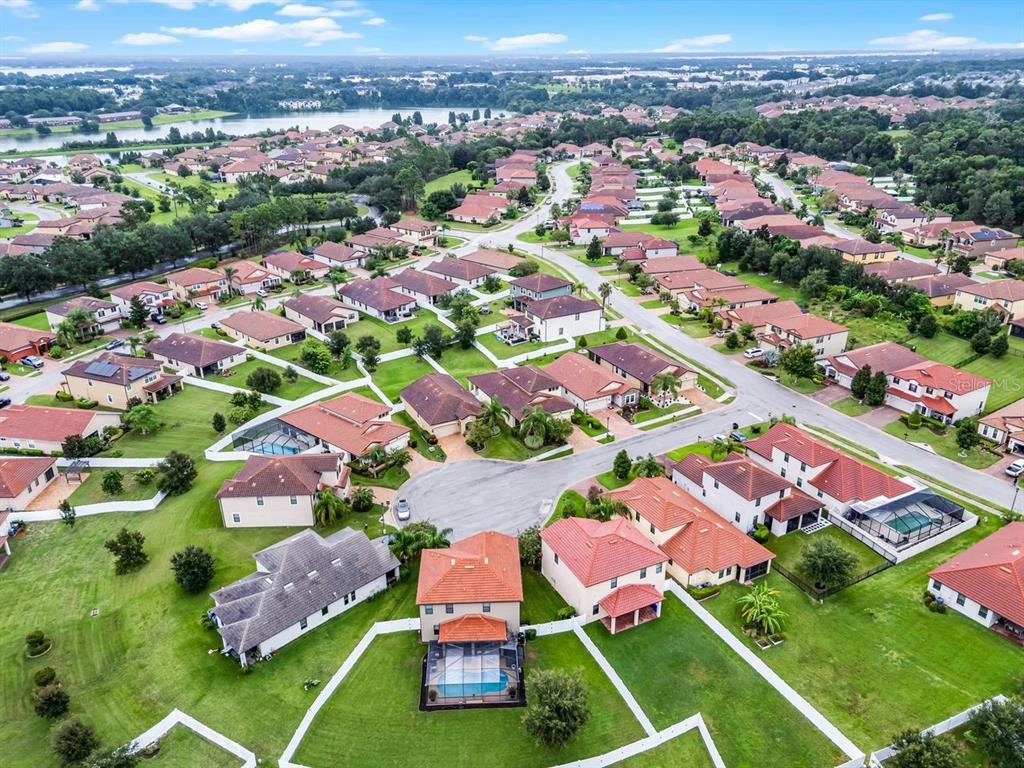 Lakeland, Florida, 33810, United States, 4 Bedrooms Bedrooms, ,3 BathroomsBathrooms,Residential,For Sale,1950901