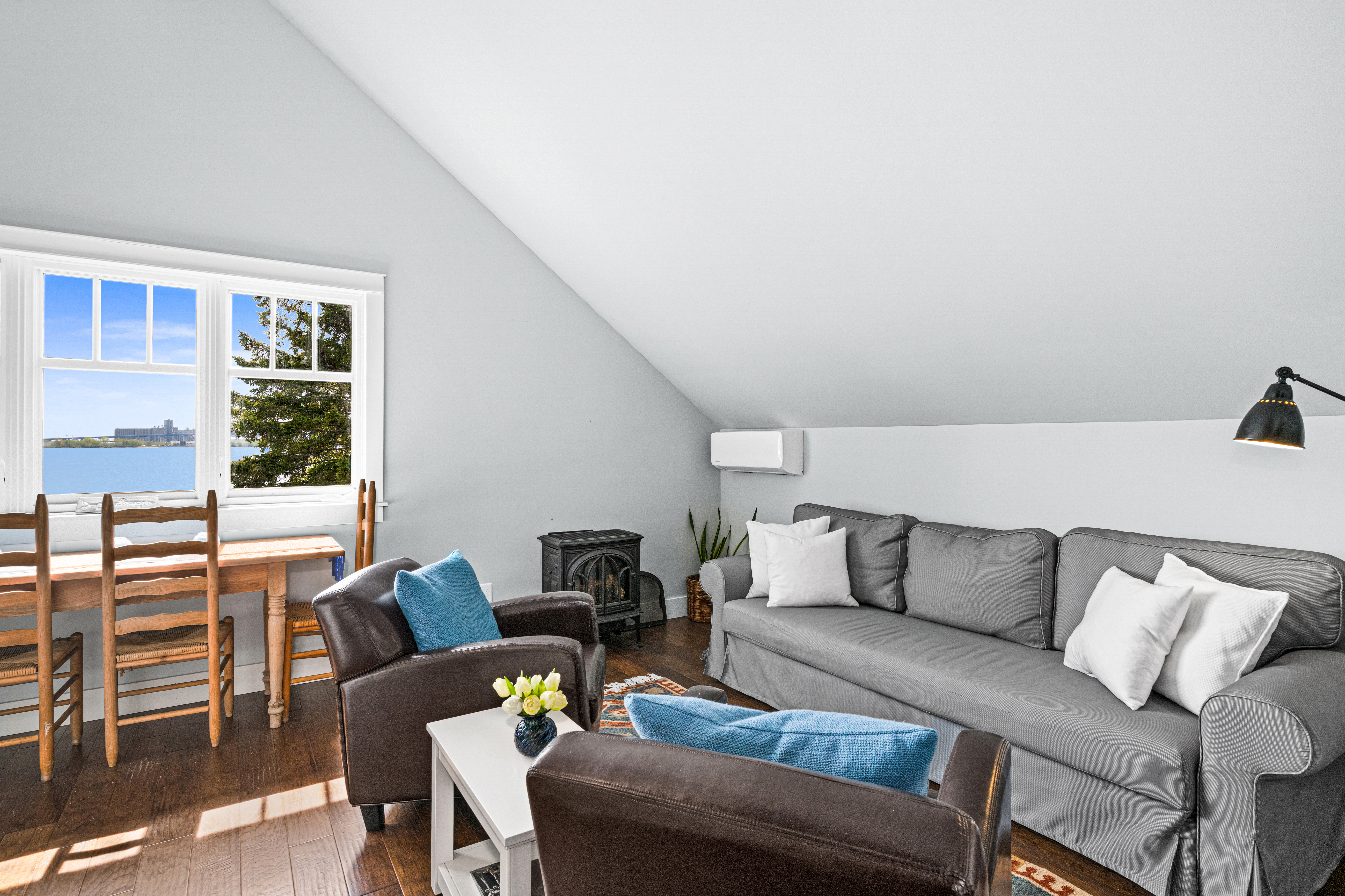  Craftsman Waterfront Retreat with Guest Quarters and Bay Views - 物件實景