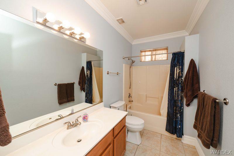 Kingman, Arizona, 86401, United States, 3 Bedrooms Bedrooms, ,2 BathroomsBathrooms,Residential,For Sale,1980873