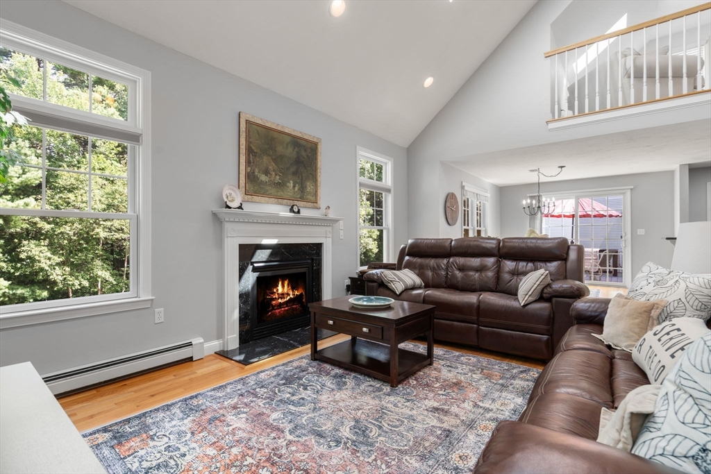 Kingston, Massachusetts, 02364, United States, 2 Bedrooms Bedrooms, ,3 BathroomsBathrooms,Residential,For Sale,1932418