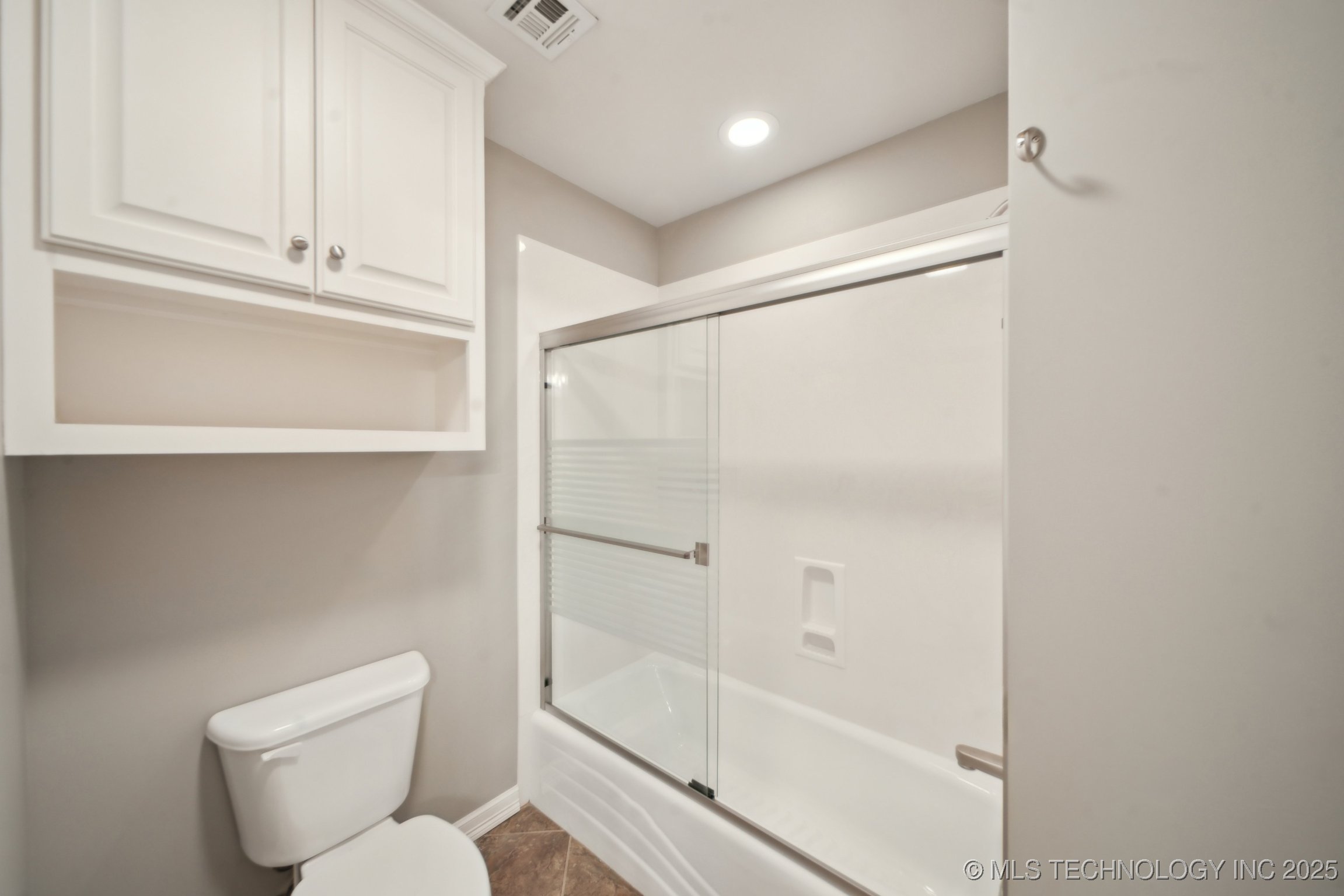 Tulsa, Oklahoma, 74137, United States, 4 Bedrooms Bedrooms, ,4 BathroomsBathrooms,Residential,For Sale,1998158