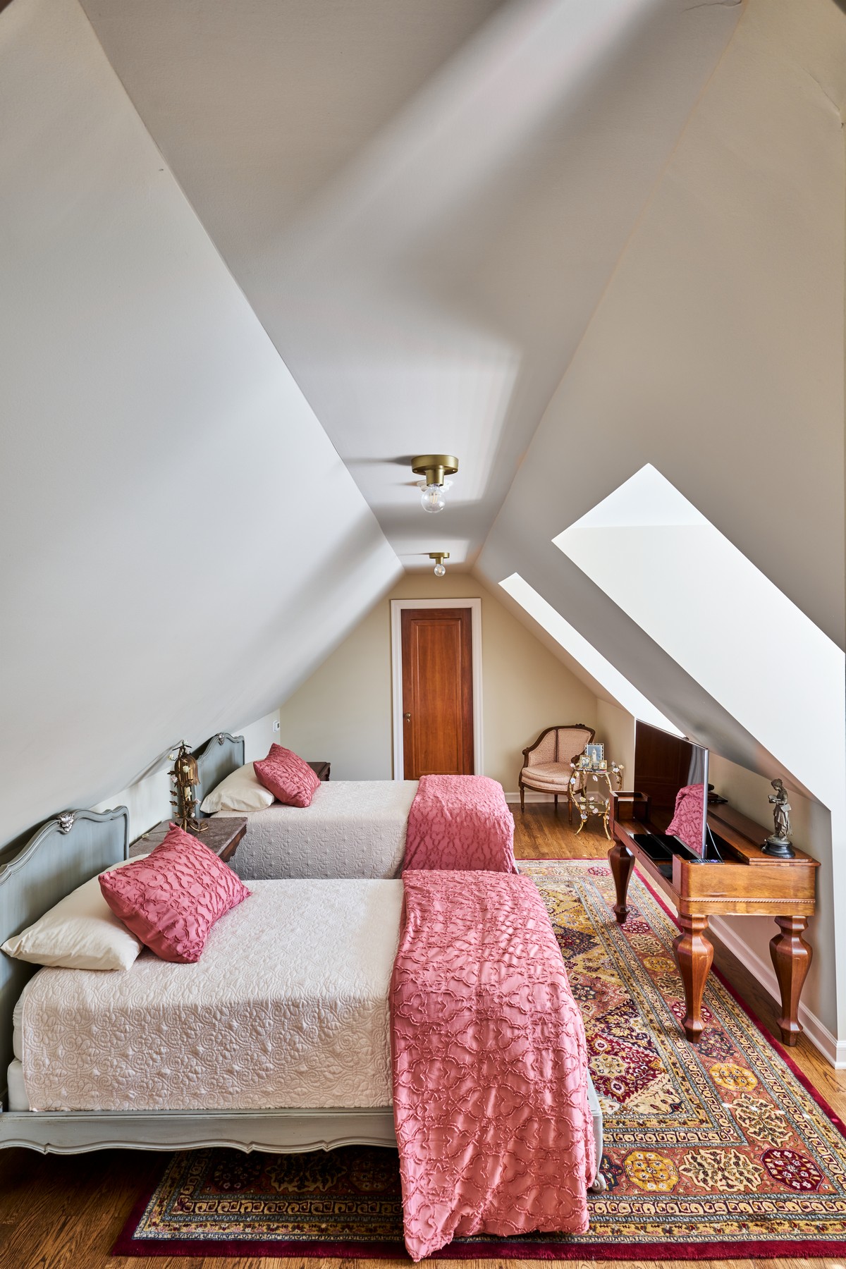  Impeccably Crafted 5 Bedroom Limestone Chateau - 物件實景