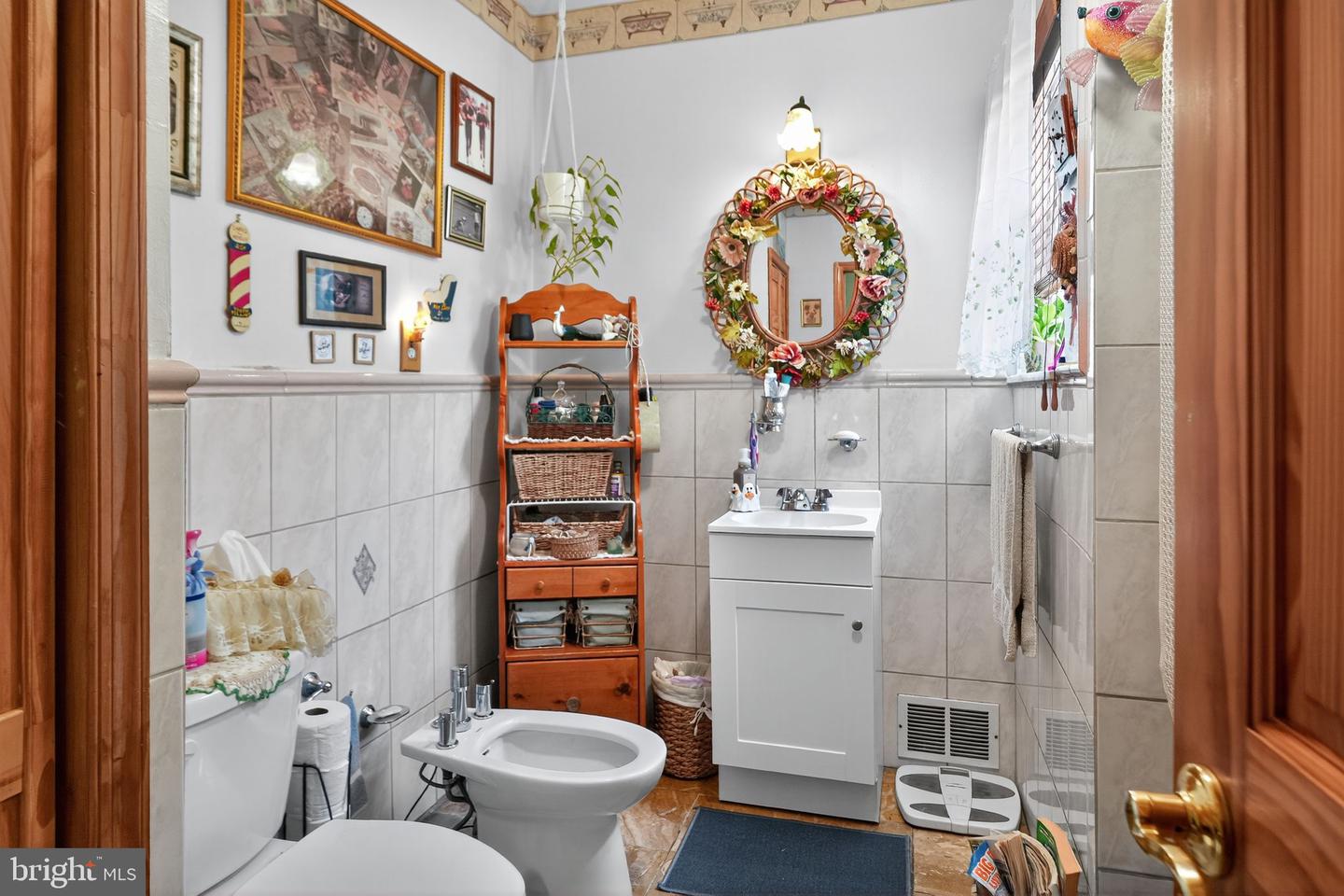 Philadelphia, Pennsylvania, 19148, United States, 3 Bedrooms Bedrooms, ,2 BathroomsBathrooms,Residential,For Sale,1965209