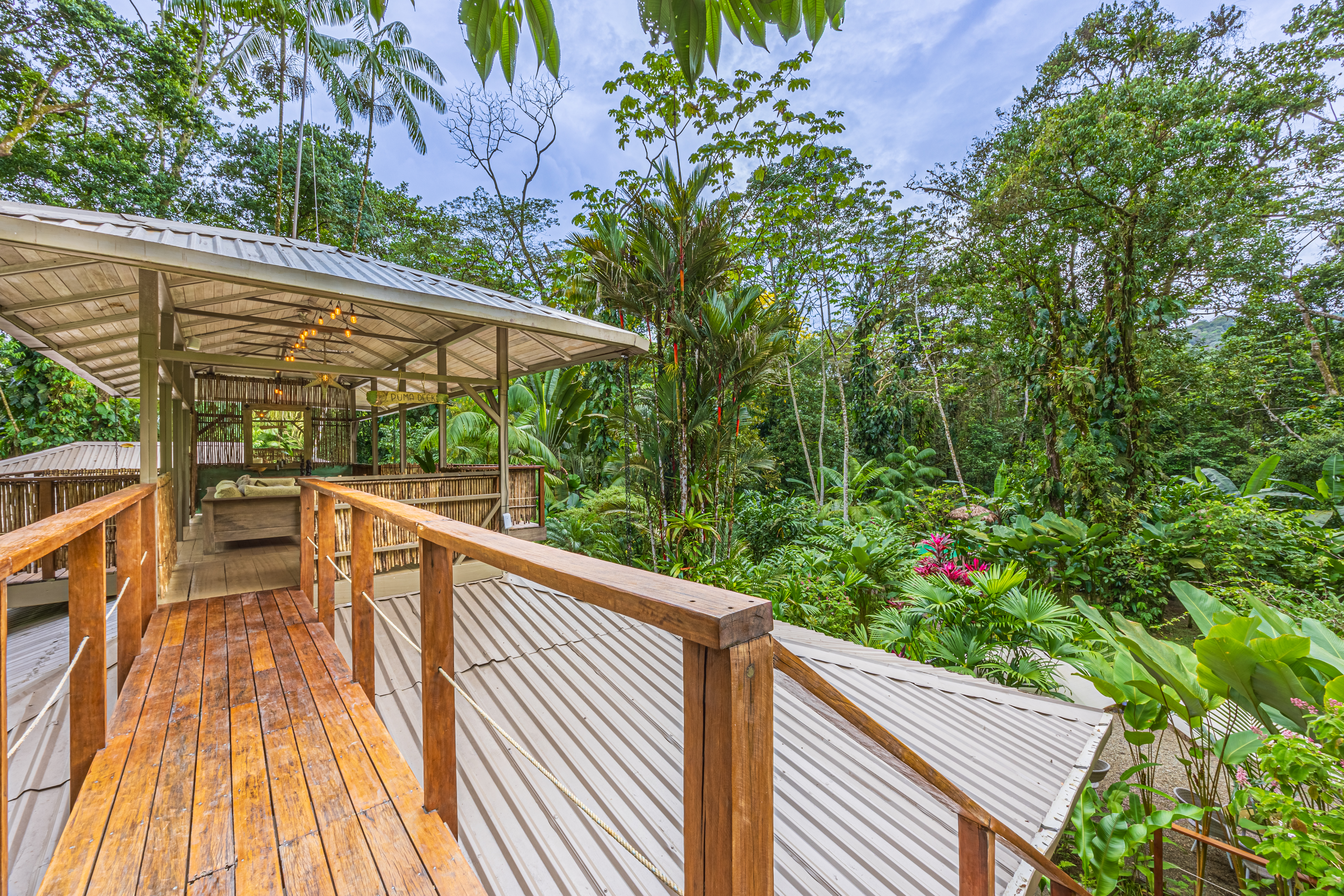 Golfito, Puntarenas, CR, 15 Bedrooms Bedrooms, ,13 BathroomsBathrooms,Residential,For Sale,1903279
