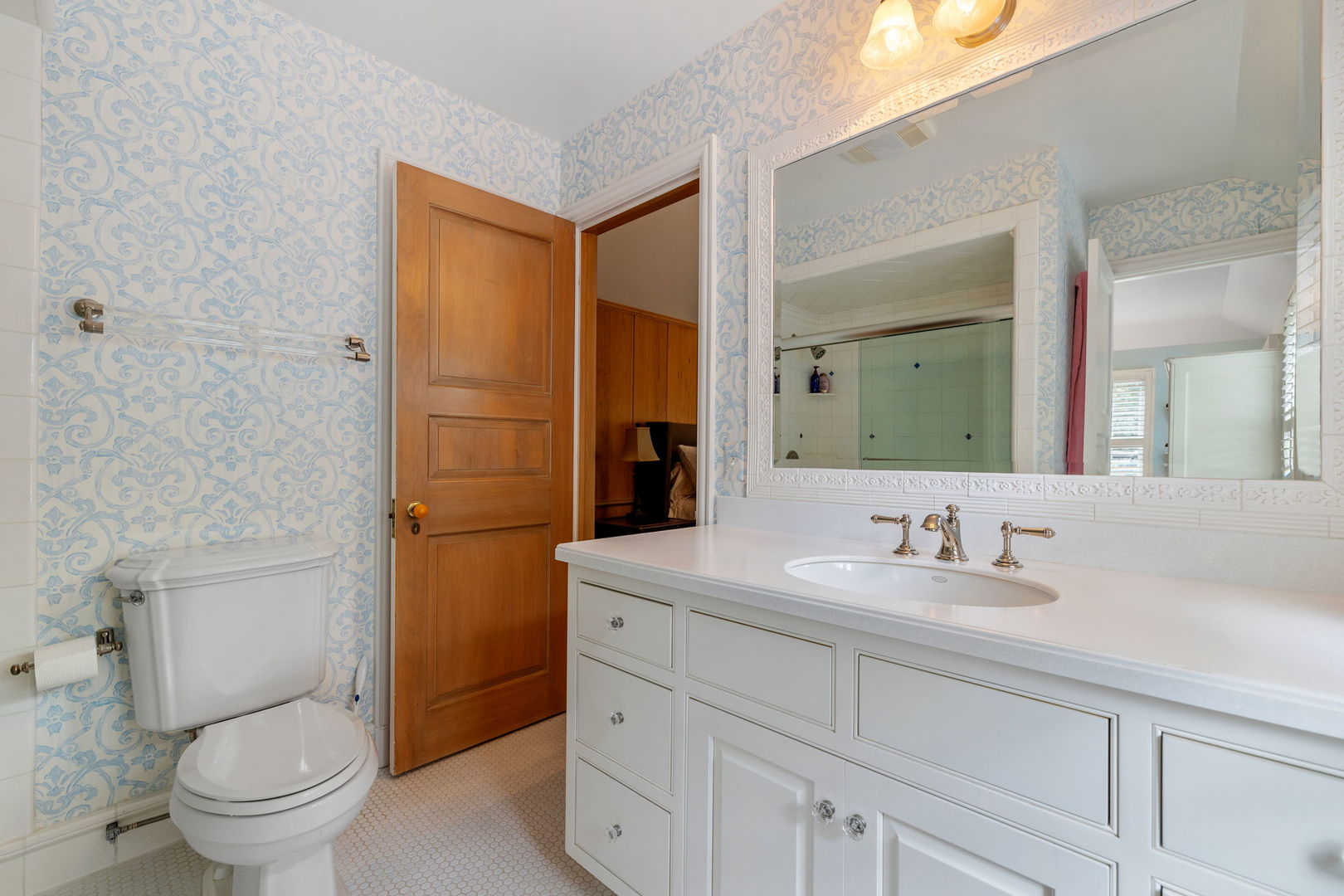 Joliet, Illinois, 60431, United States, 4 Bedrooms Bedrooms, ,5 BathroomsBathrooms,Residential,For Sale,1868408