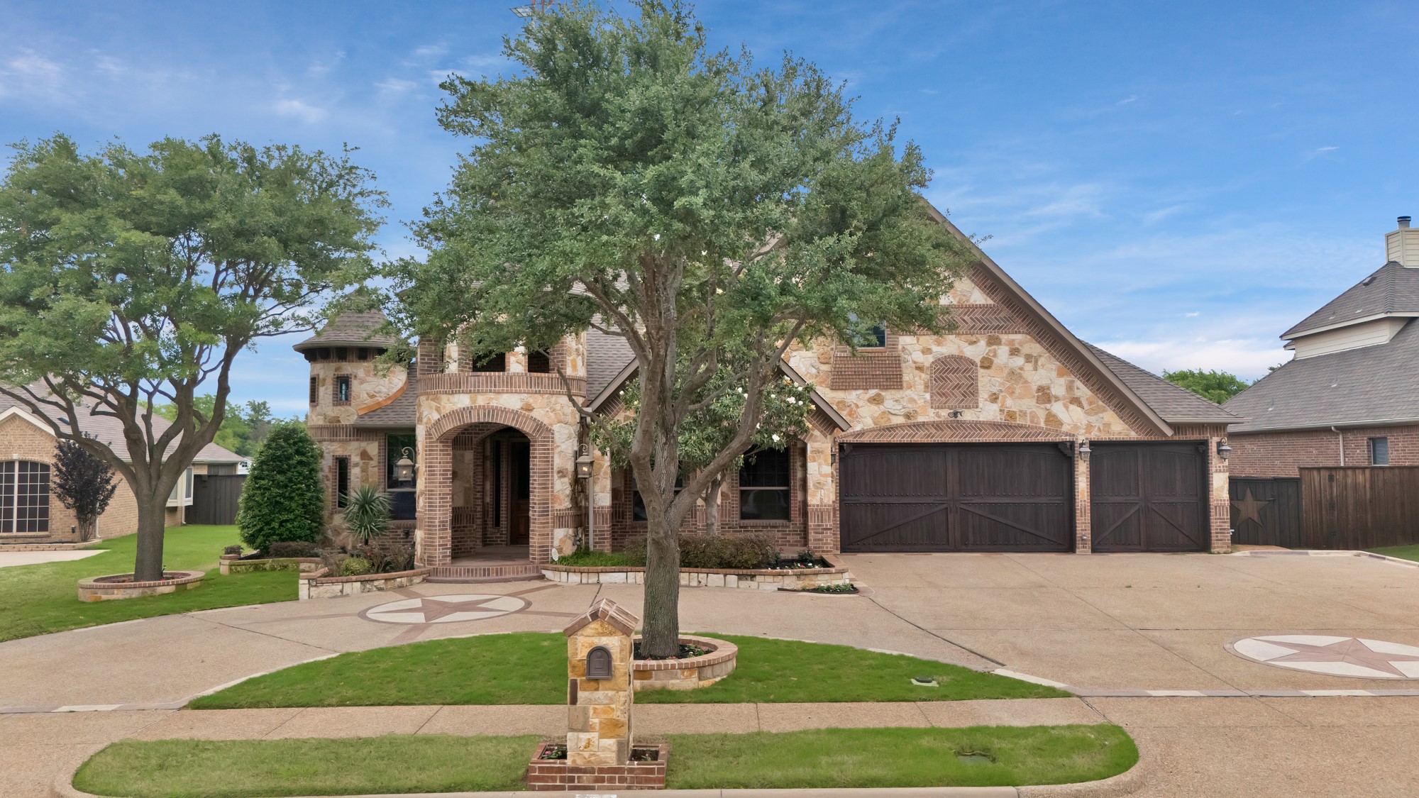 Mansfield, Texas, 76063, United States, 5 Bedrooms Bedrooms, ,5 BathroomsBathrooms,Residential,For Sale,1796537