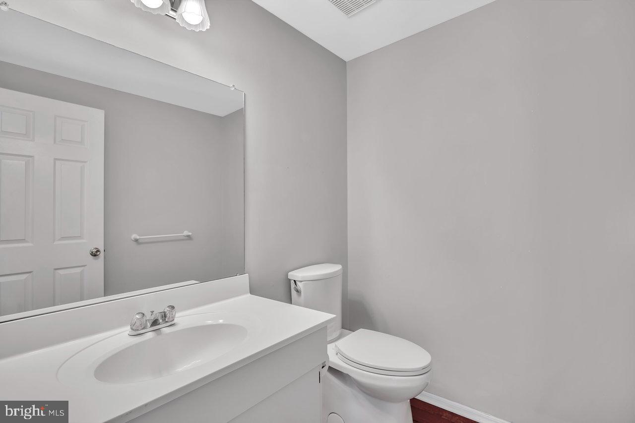 Monmouth Junction, New Jersey, 08852, United States, 2 Bedrooms Bedrooms, ,3 BathroomsBathrooms,Residential,For Sale,1955915