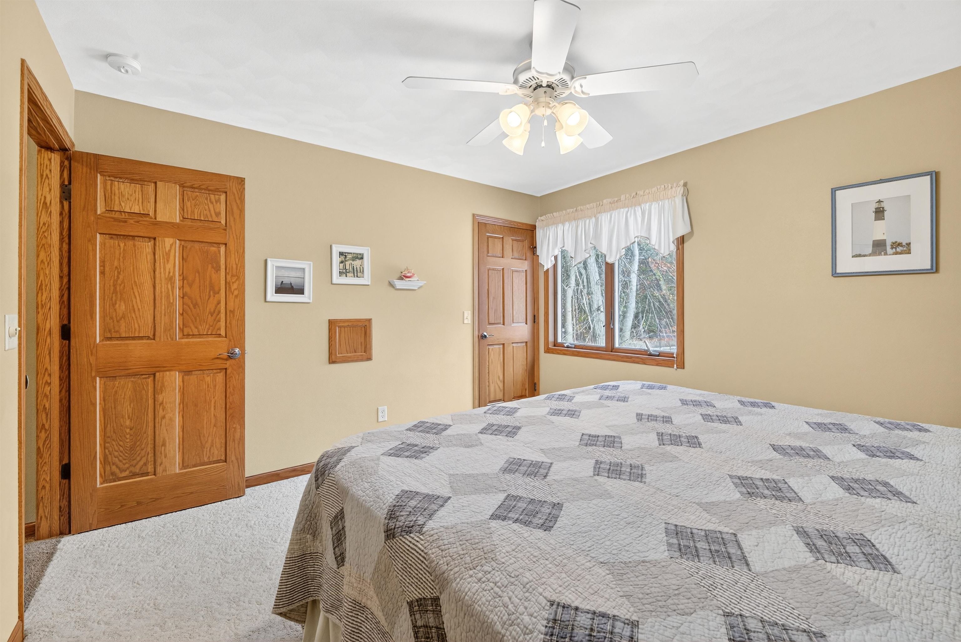 NEW LONDON, Wisconsin, 54961, United States, 3 Bedrooms Bedrooms, ,4 BathroomsBathrooms,Residential,For Sale,1996167