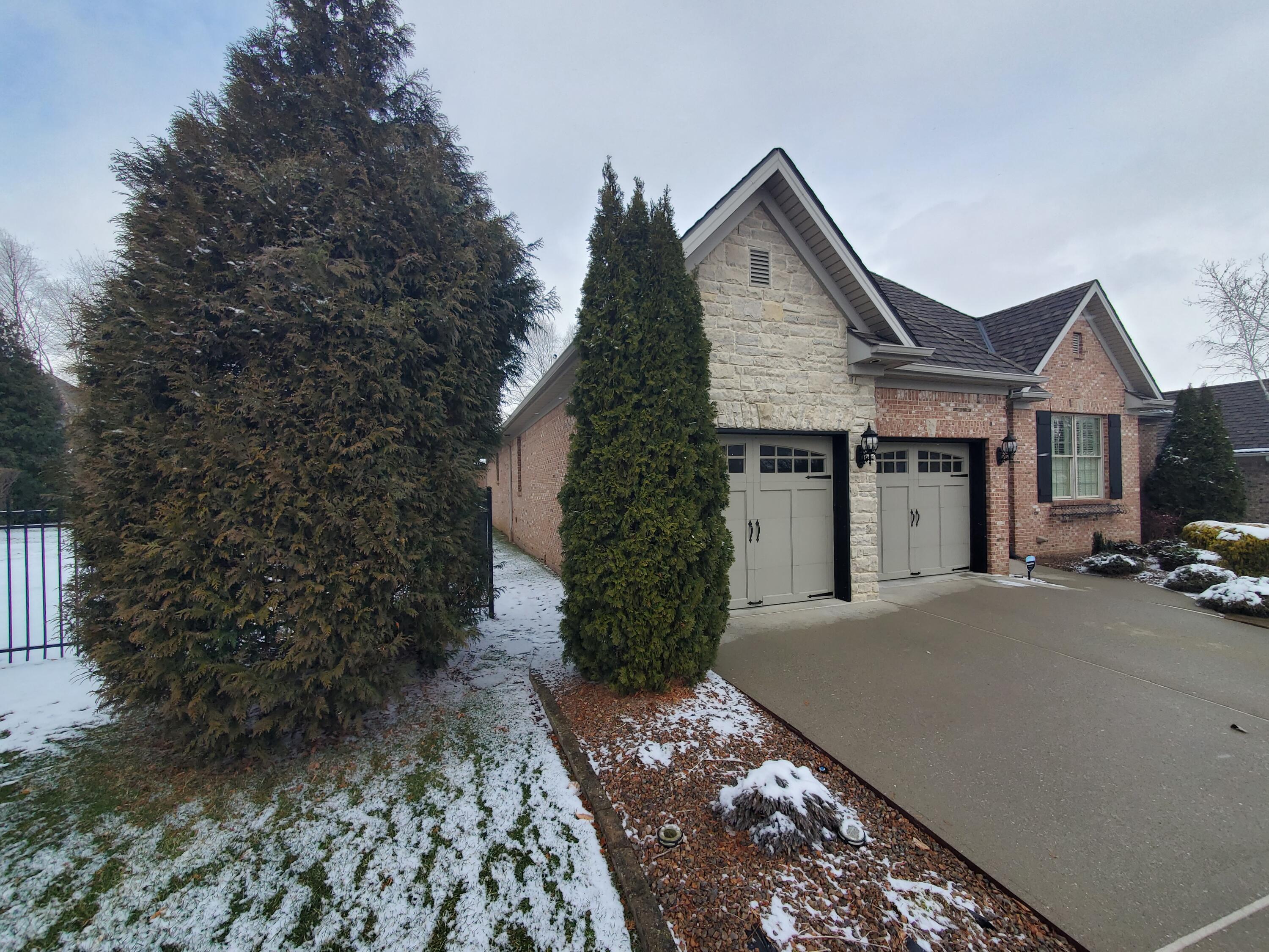 Lexington, Kentucky, 40509, United States, 6 Bedrooms Bedrooms, ,4 BathroomsBathrooms,Residential,For Sale,1785062