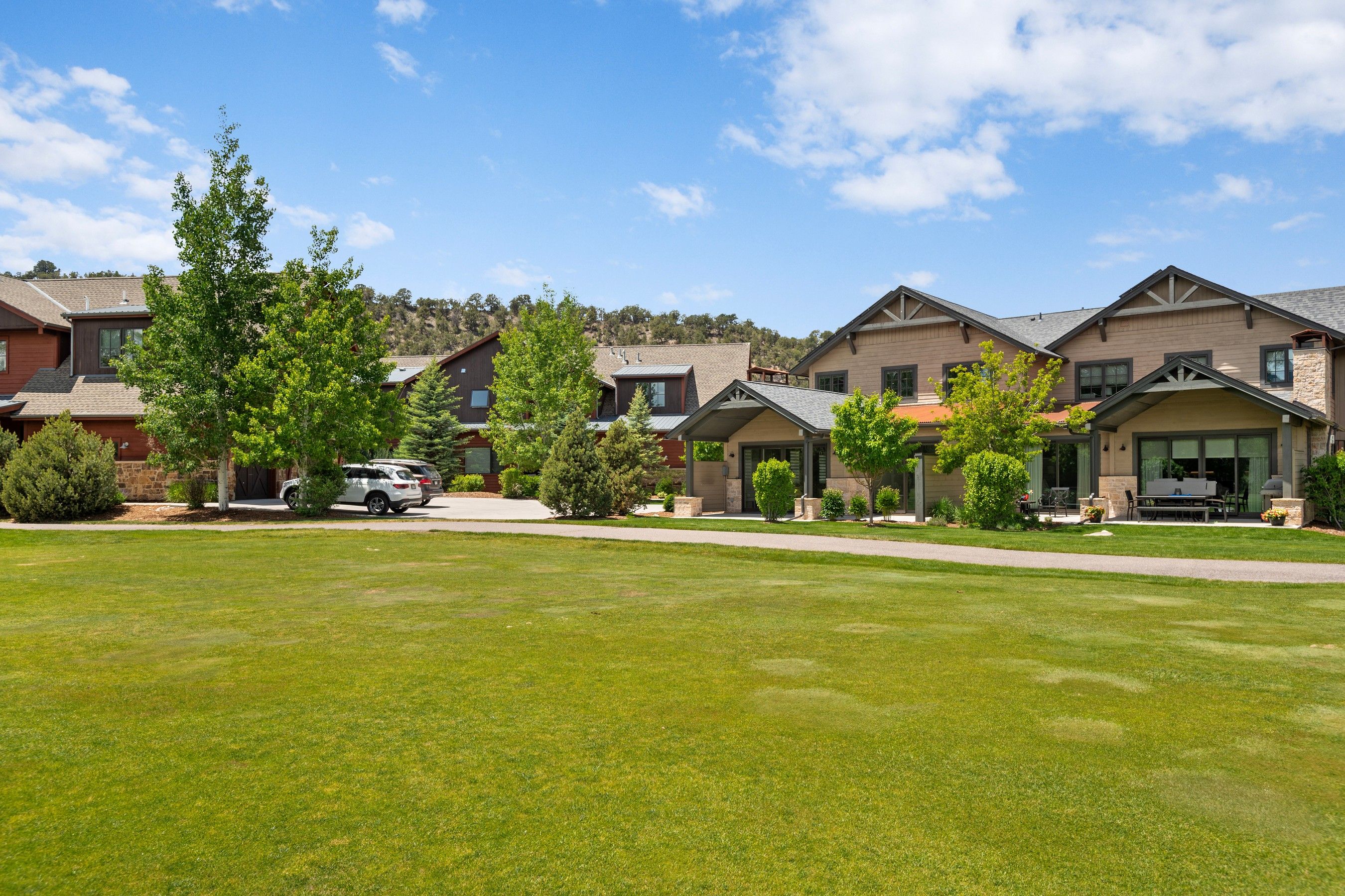  Sophisticated Townhome in The Fairway - 物件實景