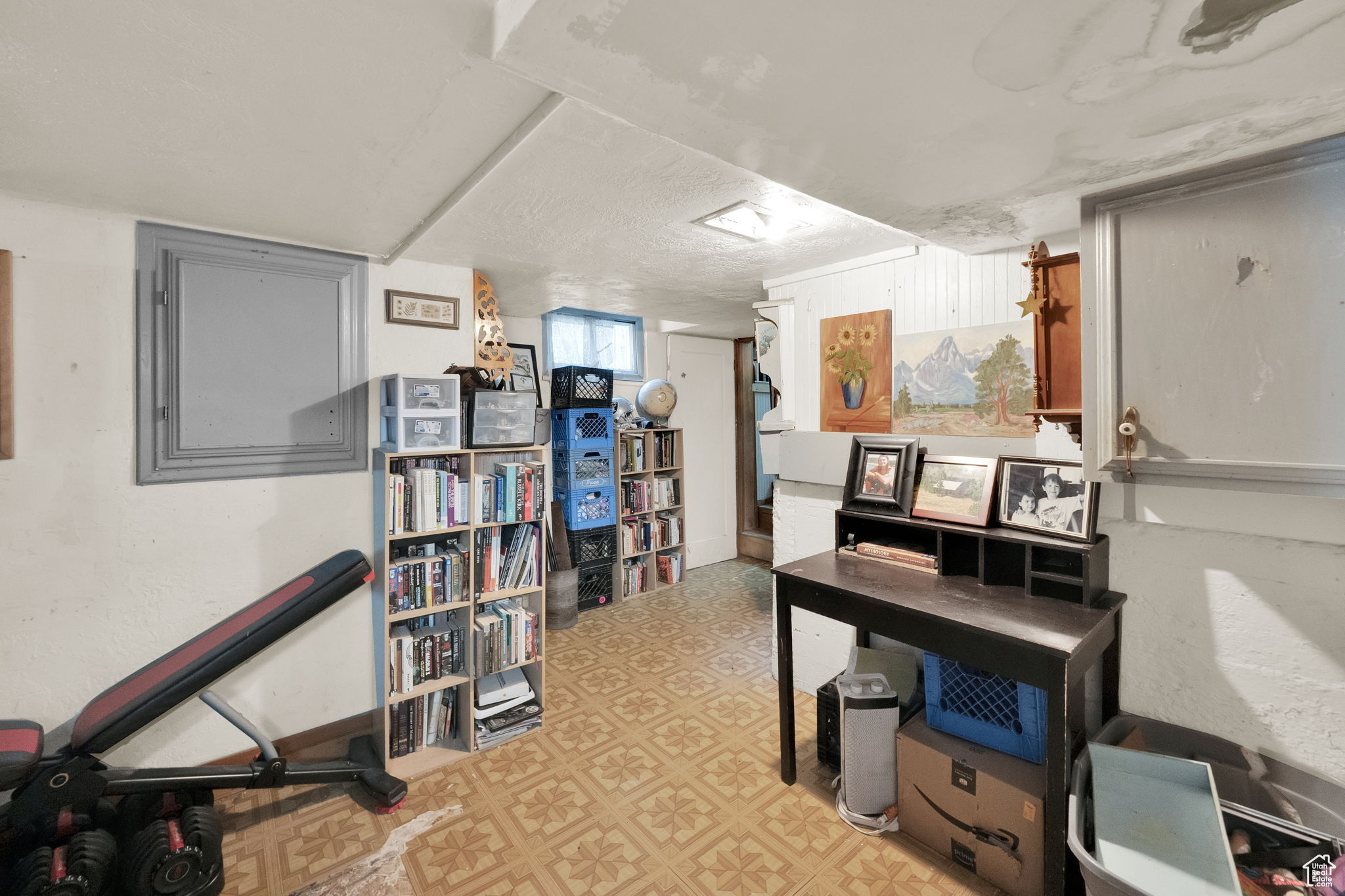 Salt Lake City, Utah, 84105, United States, 3 Bedrooms Bedrooms, ,1 BathroomBathrooms,Residential,For Sale,1918597
