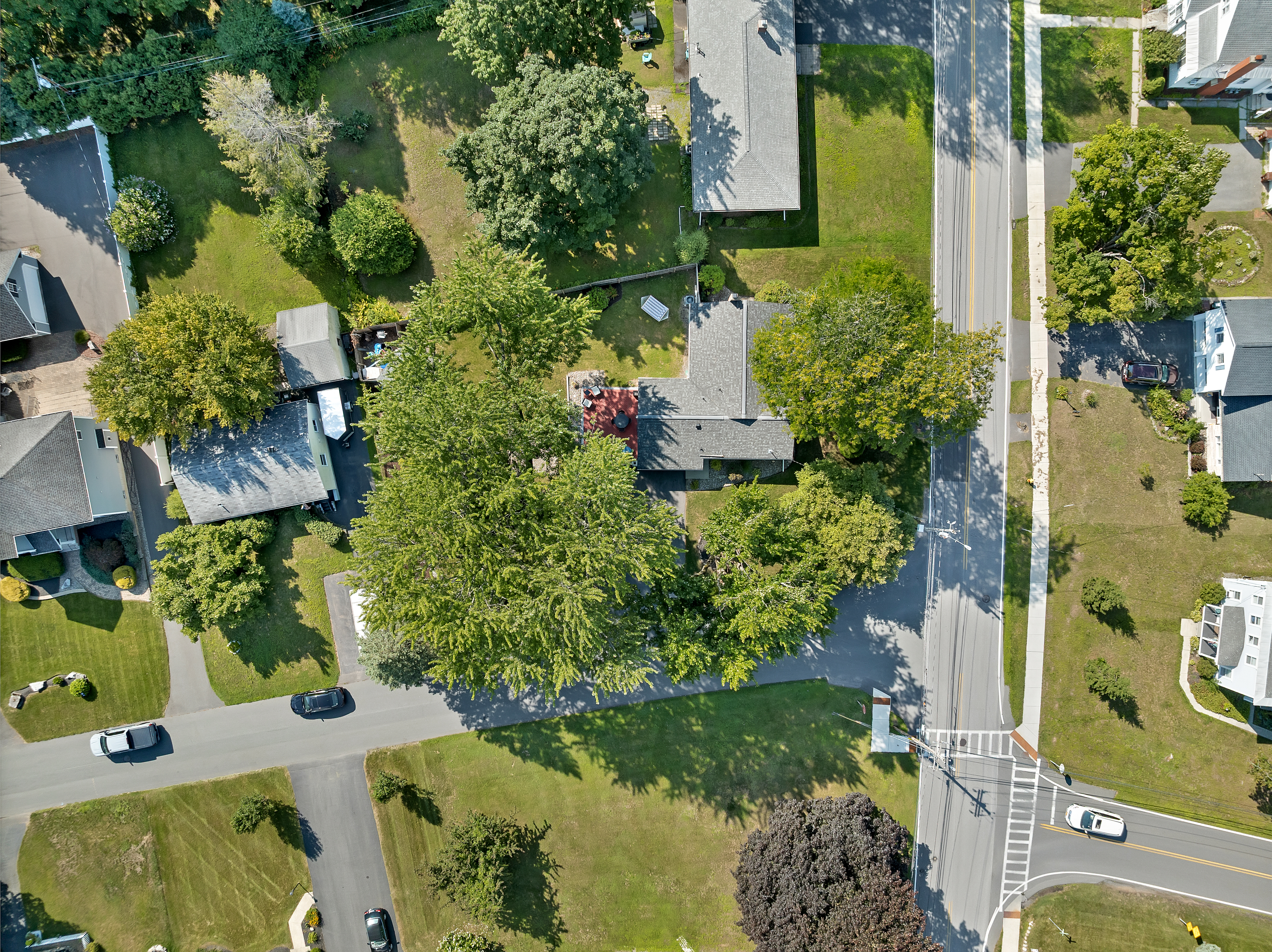  136 Kenwood Avenue, Bethlehem, NY, 12054 - 物件實景