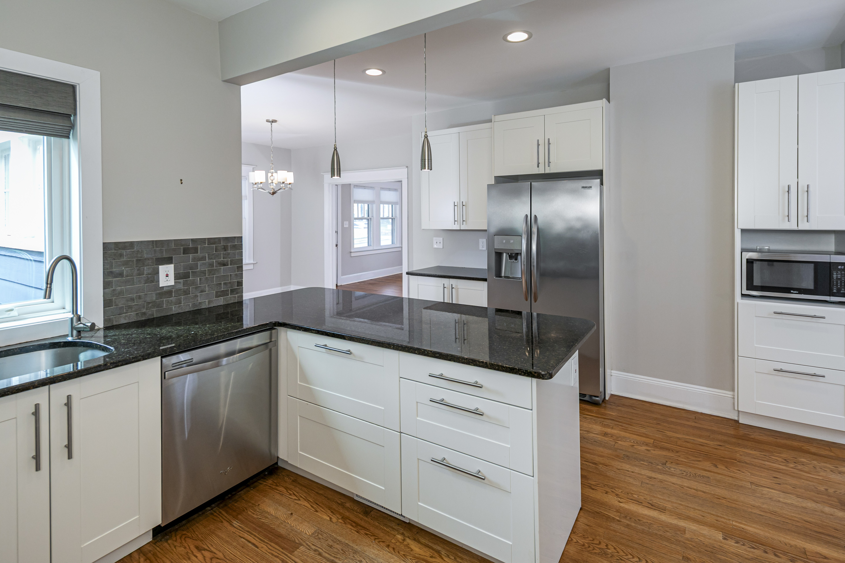  Pretty Porch, Polished Wood Floors, Prime Princeton Location - 物件實景