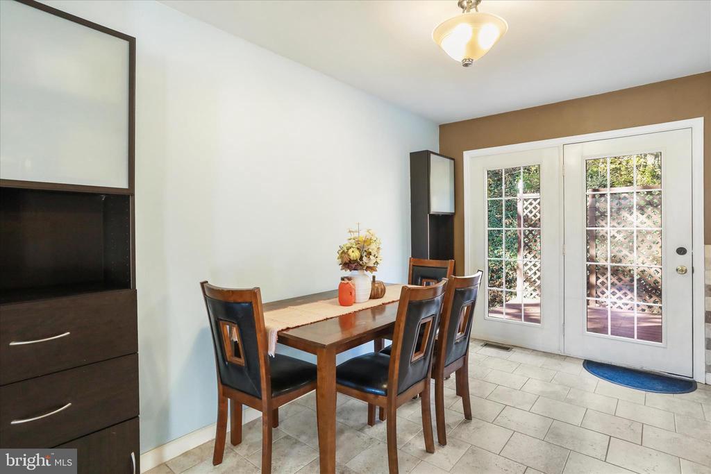 Front Royal, Virginia, 22630, United States, 4 Bedrooms Bedrooms, ,4 BathroomsBathrooms,Residential,For Sale,1994822