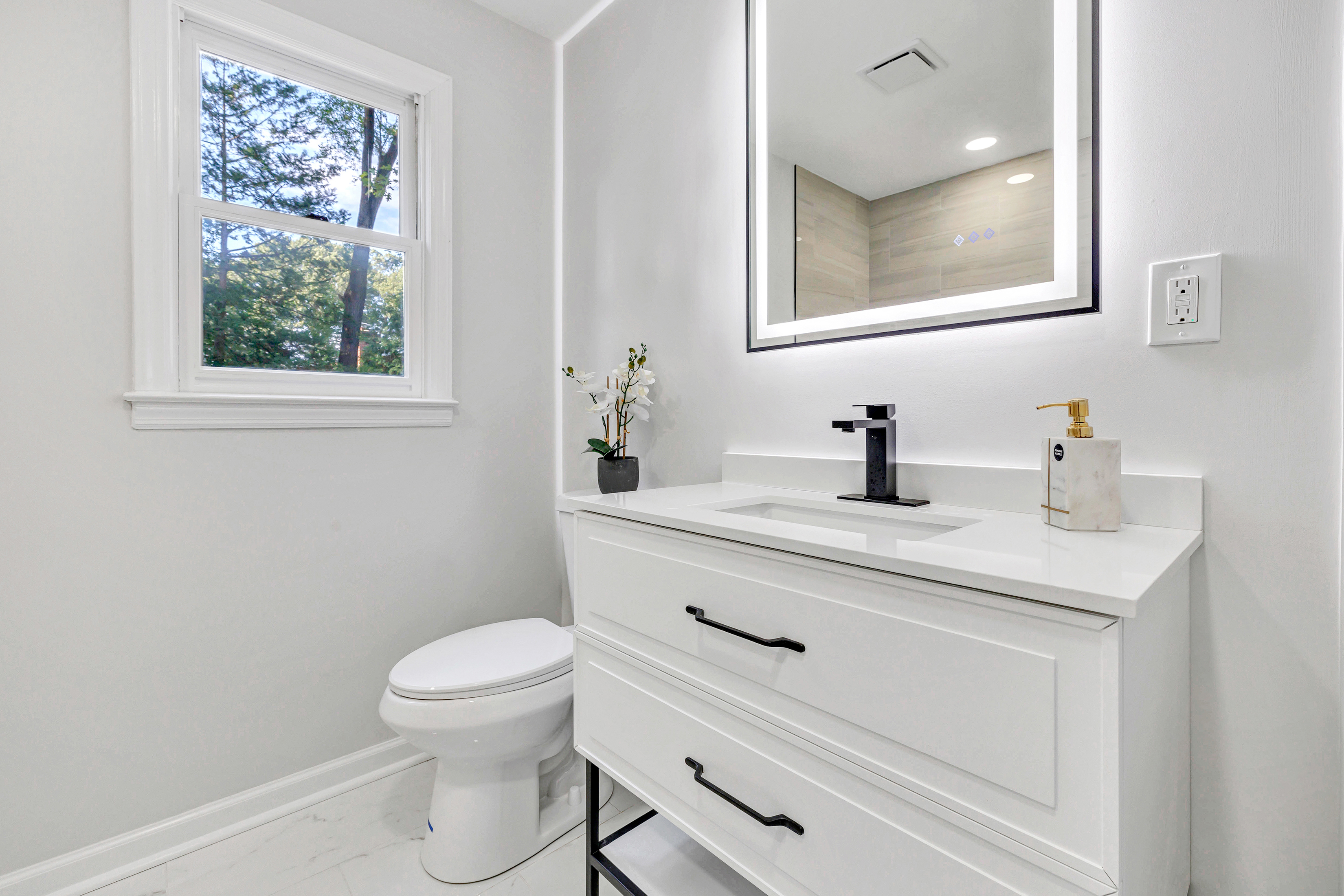 bridgeport, Connecticut, 06606, United States, 4 Bedrooms Bedrooms, ,3 BathroomsBathrooms,Residential,For Sale,1903043