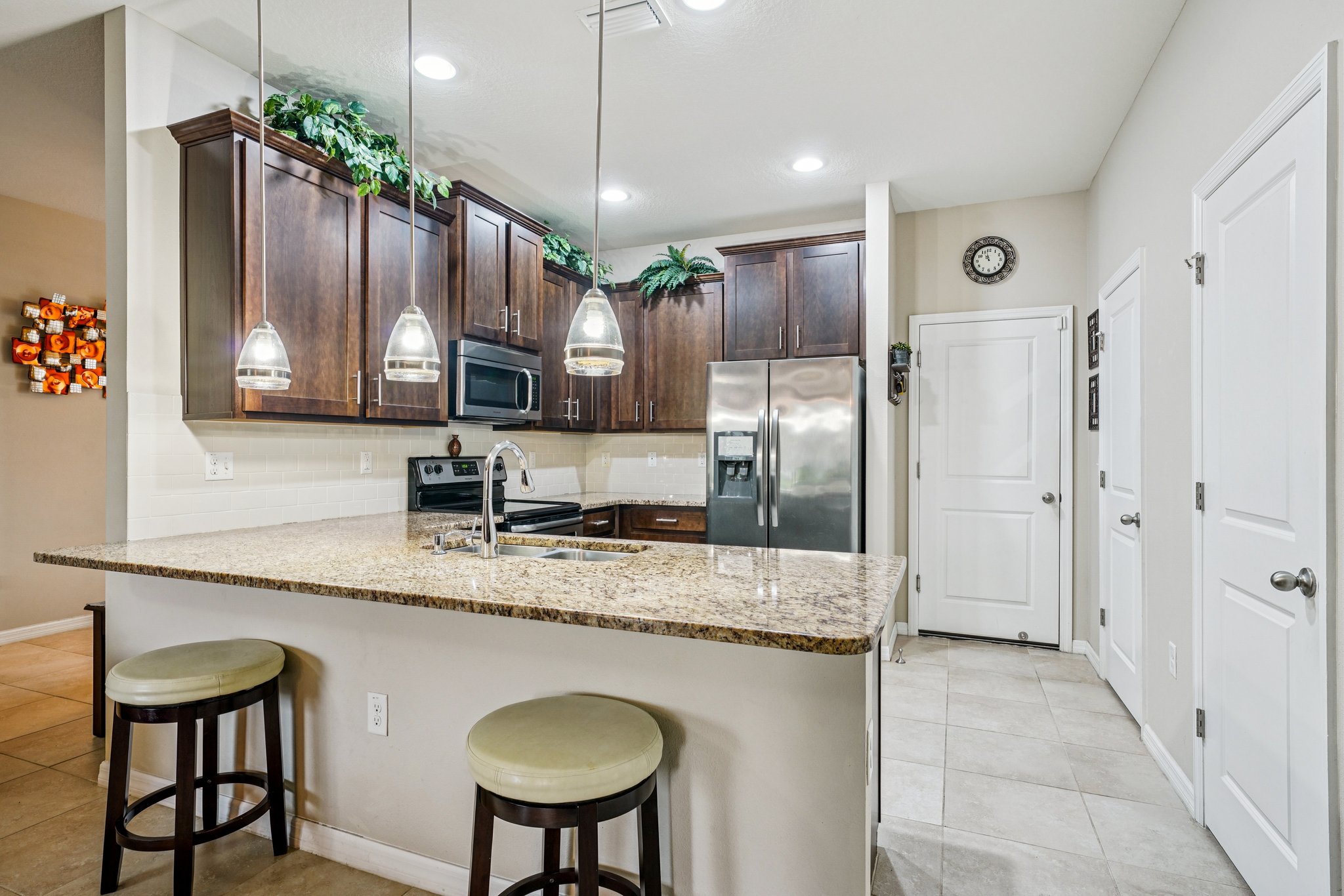 St. Petersburg, Florida, 33703, United States, 3 Bedrooms Bedrooms, ,3 BathroomsBathrooms,Residential,For Sale,1881244