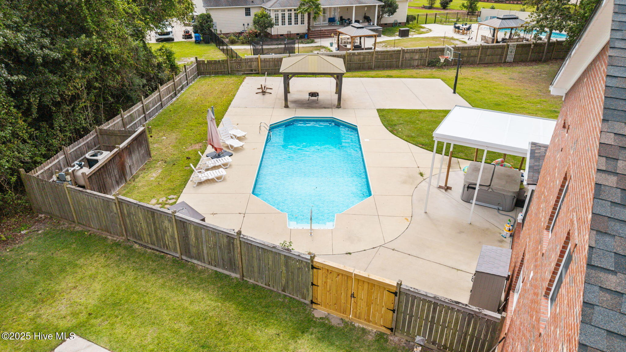New Bern, North Carolina, 28562, United States, 5 Bedrooms Bedrooms, ,4 BathroomsBathrooms,Residential,For Sale,1941711