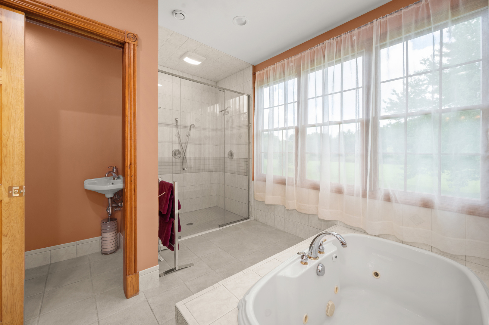 Sycamore, Illinois, 60178, United States, 5 Bedrooms Bedrooms, ,3 BathroomsBathrooms,Residential,For Sale,1904225