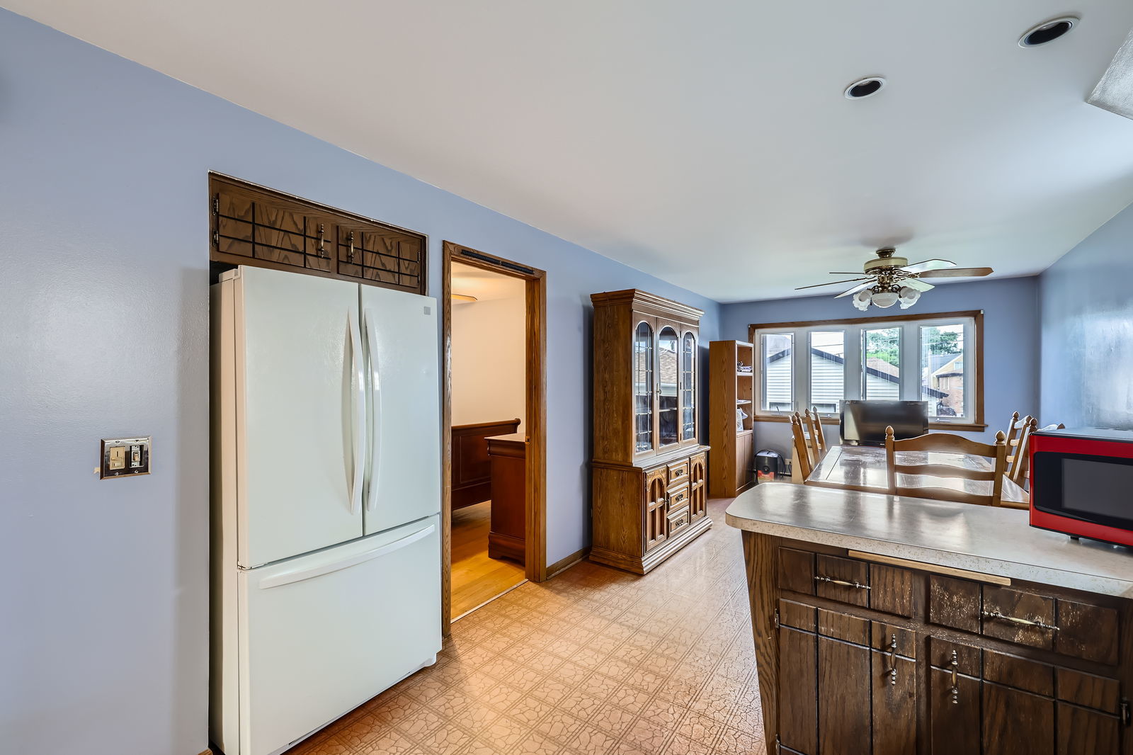 Chicago, Illinois, 60638, United States, 5 Bedrooms Bedrooms, ,Residential,For Sale,1878151