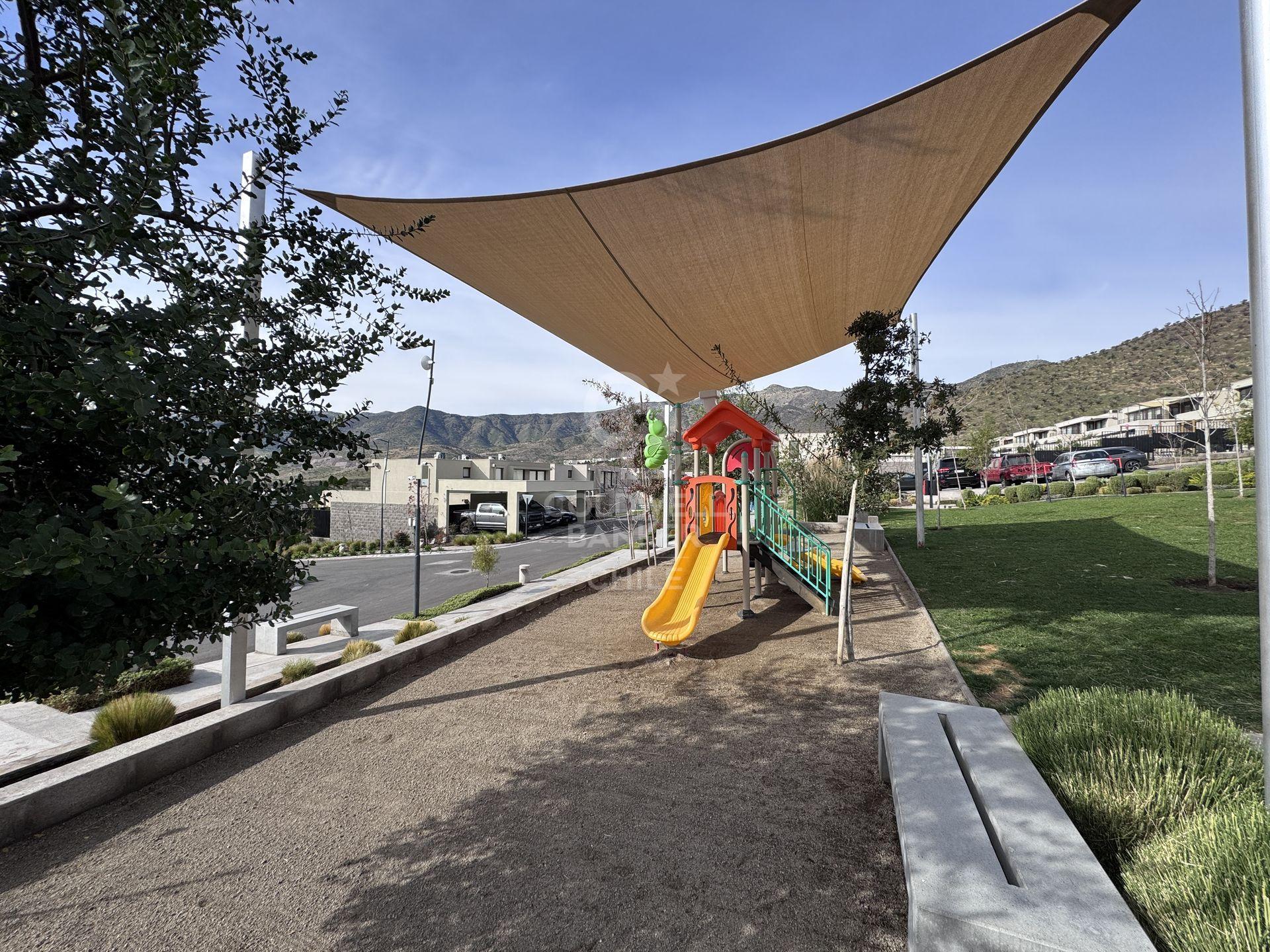 Colina, Chile, 5 Bedrooms Bedrooms, ,4 BathroomsBathrooms,Residential,For Sale,1867480