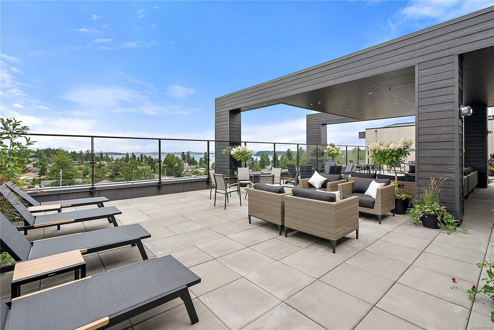 CENTRAL SAANICH, British Columbia, V8M 0B9, CA, 2 Bedrooms Bedrooms, ,Residential,For Sale,1874354