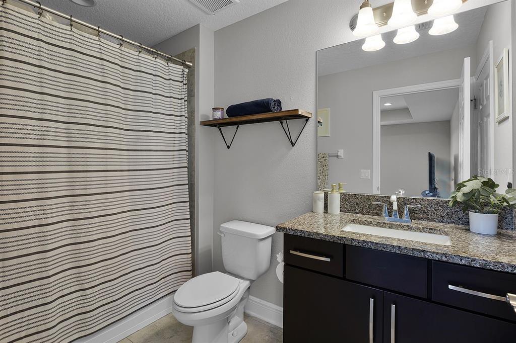 Lakeland, Florida, 33810, United States, 4 Bedrooms Bedrooms, ,3 BathroomsBathrooms,Residential,For Sale,1950901