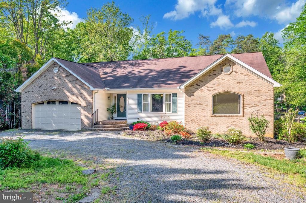 Locust Grove, Virginia, 22508, United States, 4 Bedrooms Bedrooms, ,4 BathroomsBathrooms,Residential,For Sale,1810650