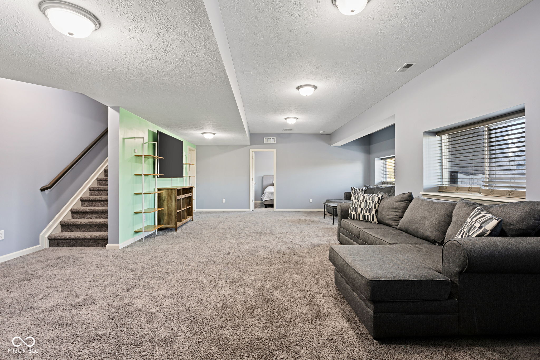 Noblesville, Indiana, 46062, United States, 6 Bedrooms Bedrooms, ,4 BathroomsBathrooms,Residential,For Sale,1987337