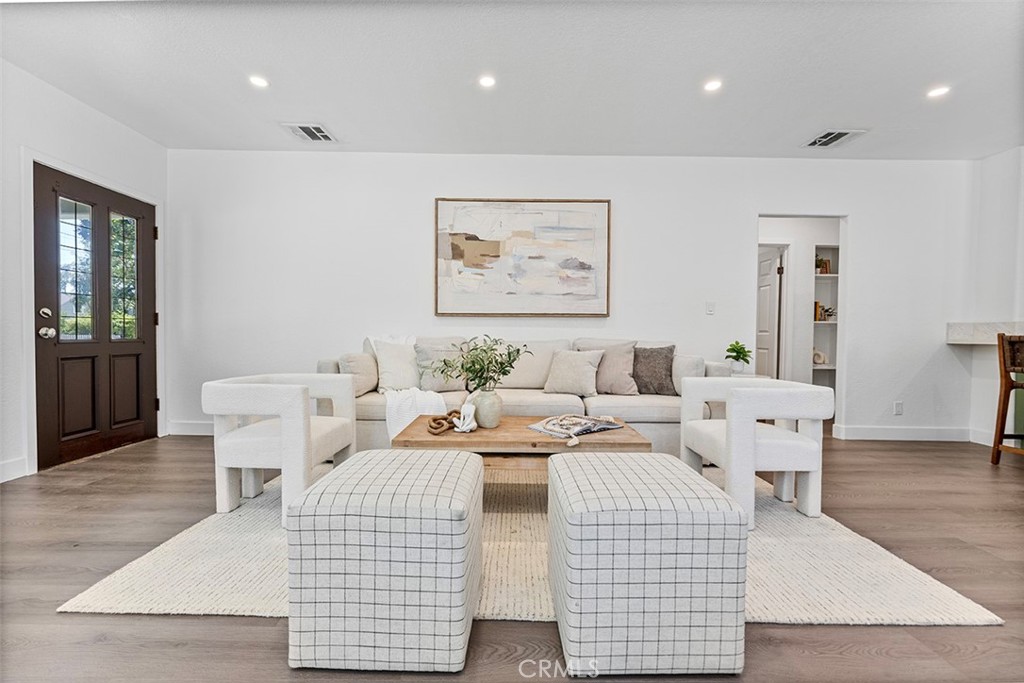Pasadena, California, 91106, United States, 2 Bedrooms Bedrooms, ,2 BathroomsBathrooms,Residential,For Sale,1904440