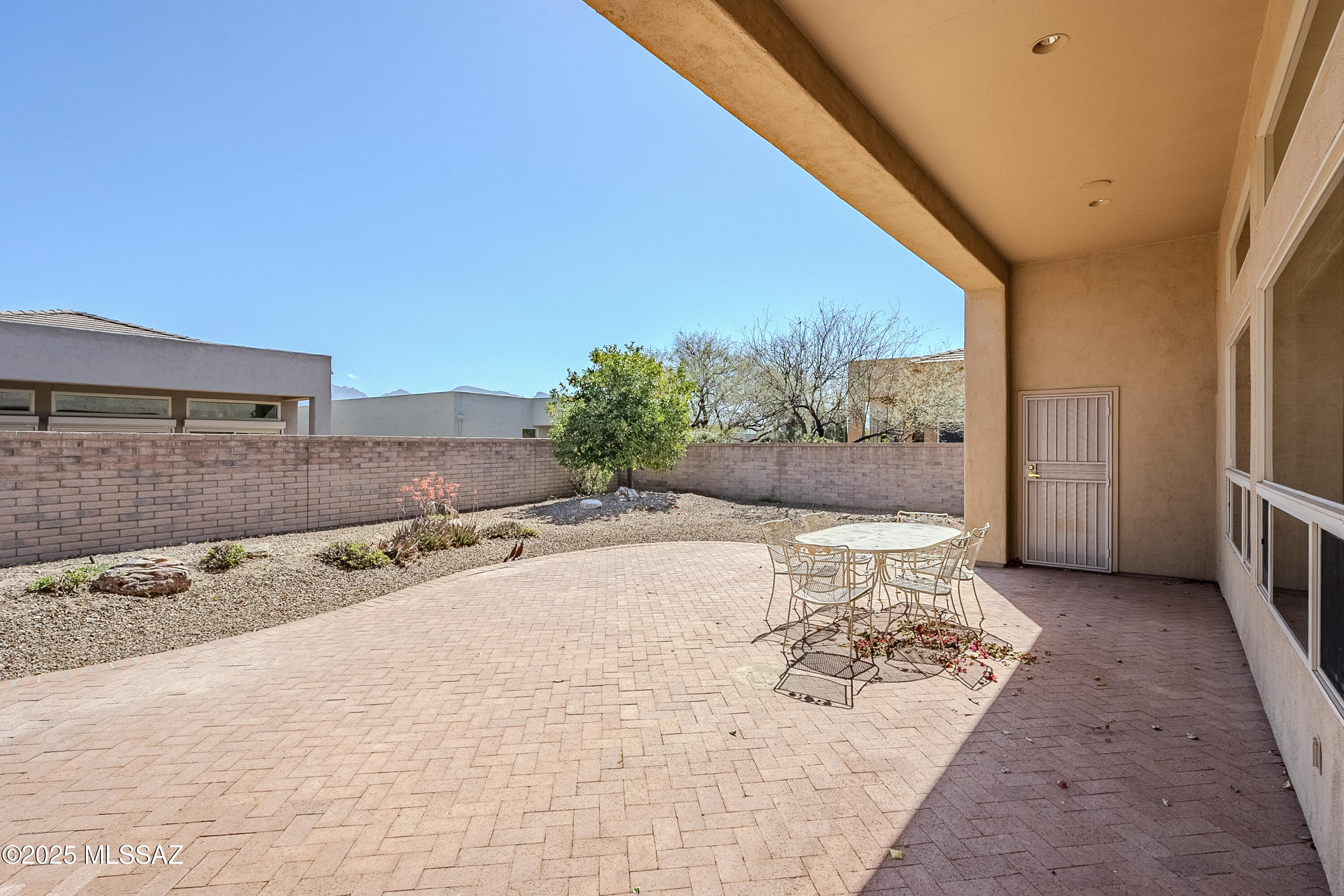 Oro Valley, Arizona, 85755, United States, 3 Bedrooms Bedrooms, ,3 BathroomsBathrooms,Residential,For Sale,1729108