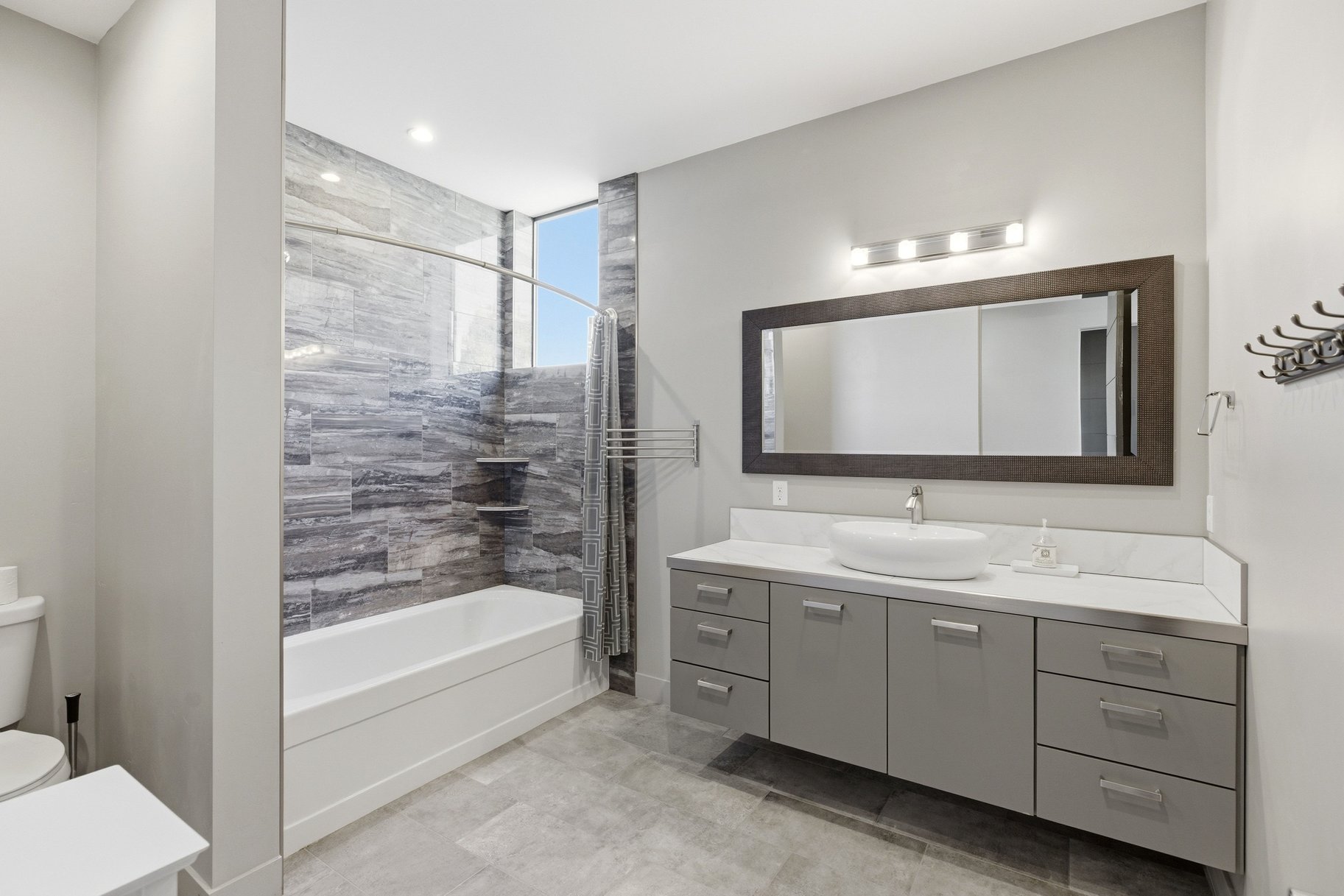  Serene Modern Sanctuary In Zion - 物件實景