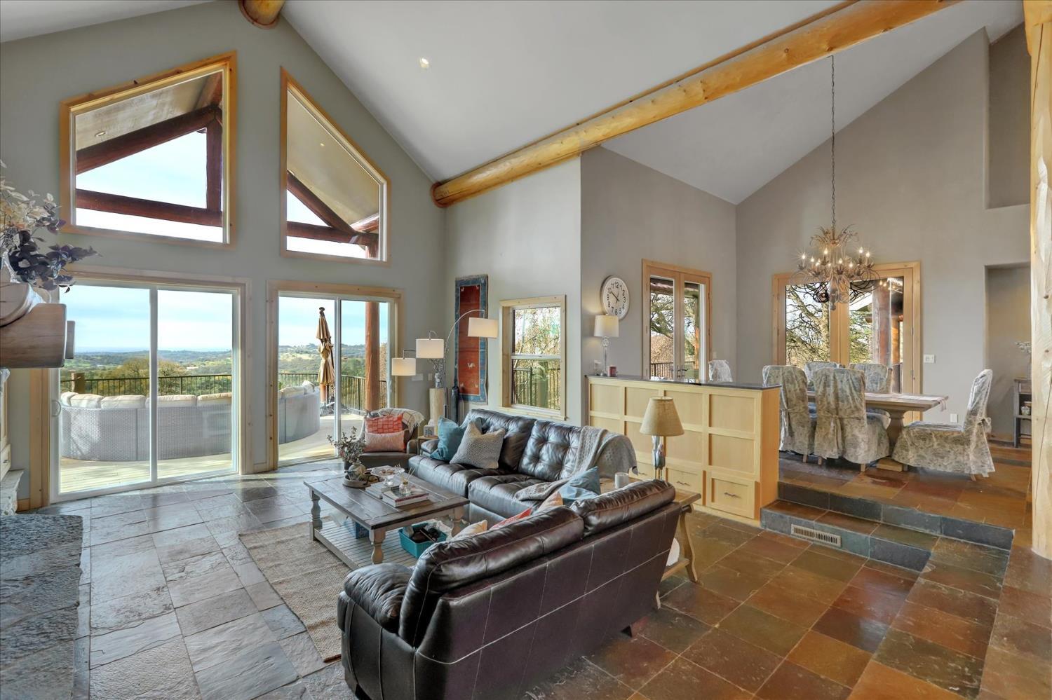 Grass Valley, California, 95949, United States, 3 Bedrooms Bedrooms, ,3 BathroomsBathrooms,Residential,For Sale,1992589