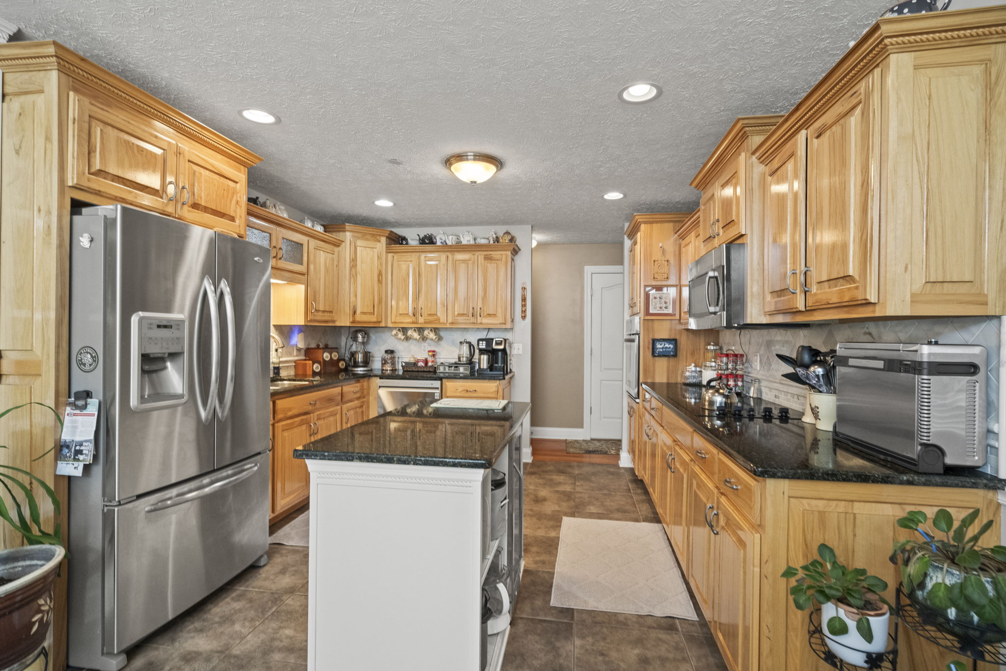 Ashland City, Tennessee, 37015, United States, 3 Bedrooms Bedrooms, ,3 BathroomsBathrooms,Residential,For Sale,1983979