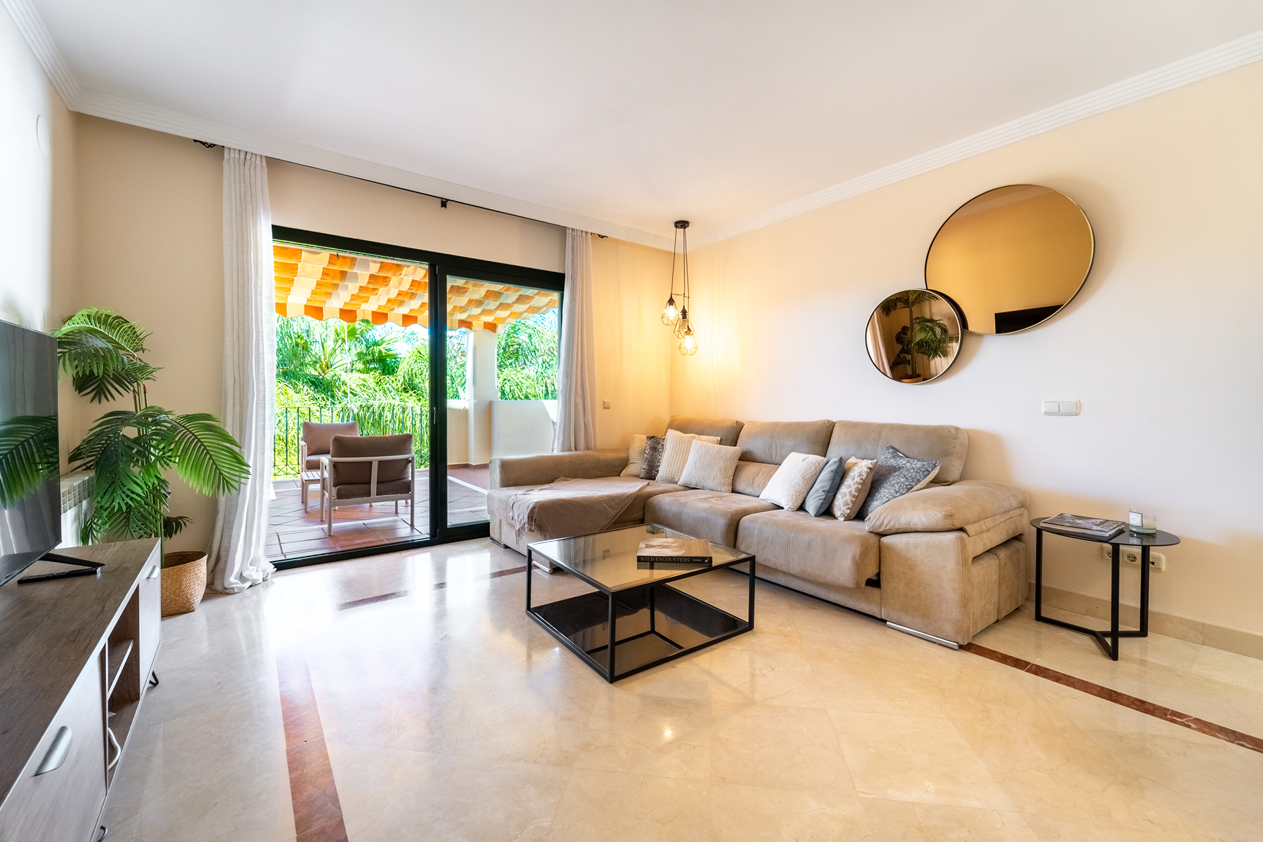  Newly refurbished penthouse with private rooftop terrace in Nueva Andalucía - 物件實景