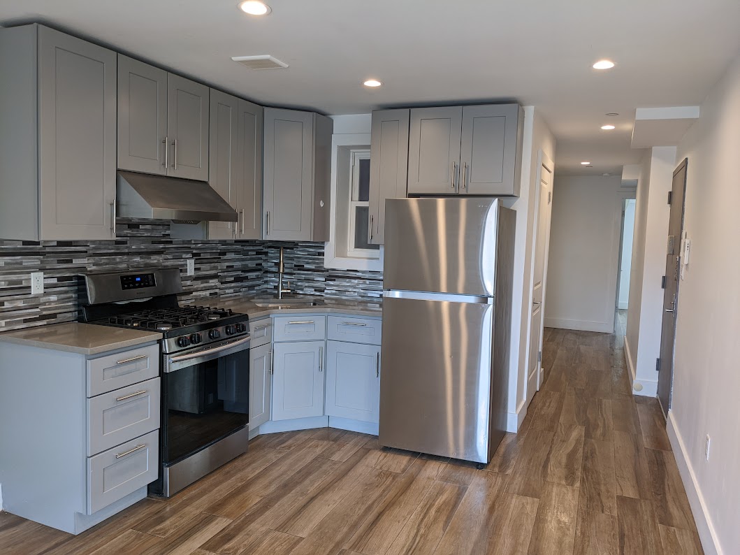 Elmhurst, New York, 11373, United States, 16 Bedrooms Bedrooms, ,Residential,For Sale,2005381