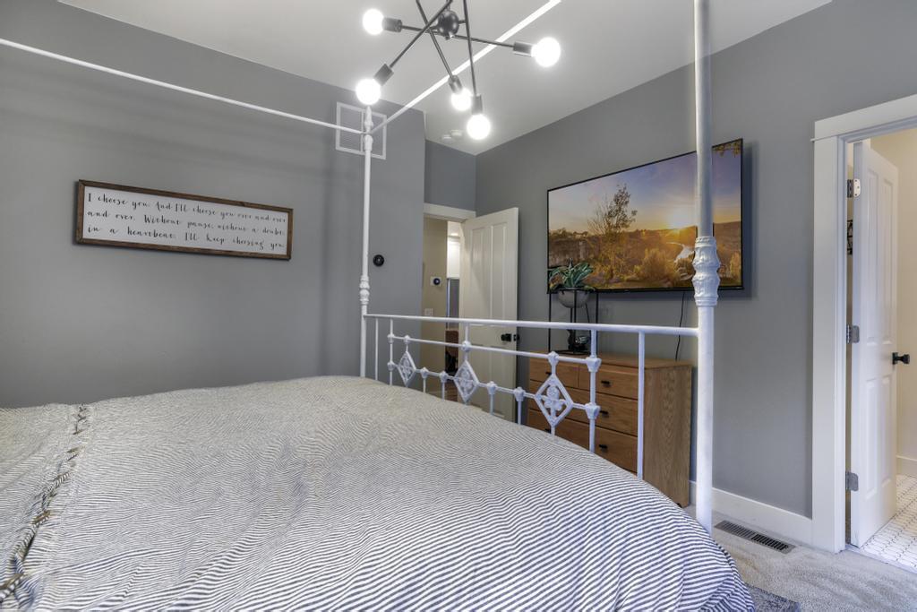 Bellevue, Idaho, 83313, United States, 4 Bedrooms Bedrooms, ,3 BathroomsBathrooms,Residential,For Sale,1989218