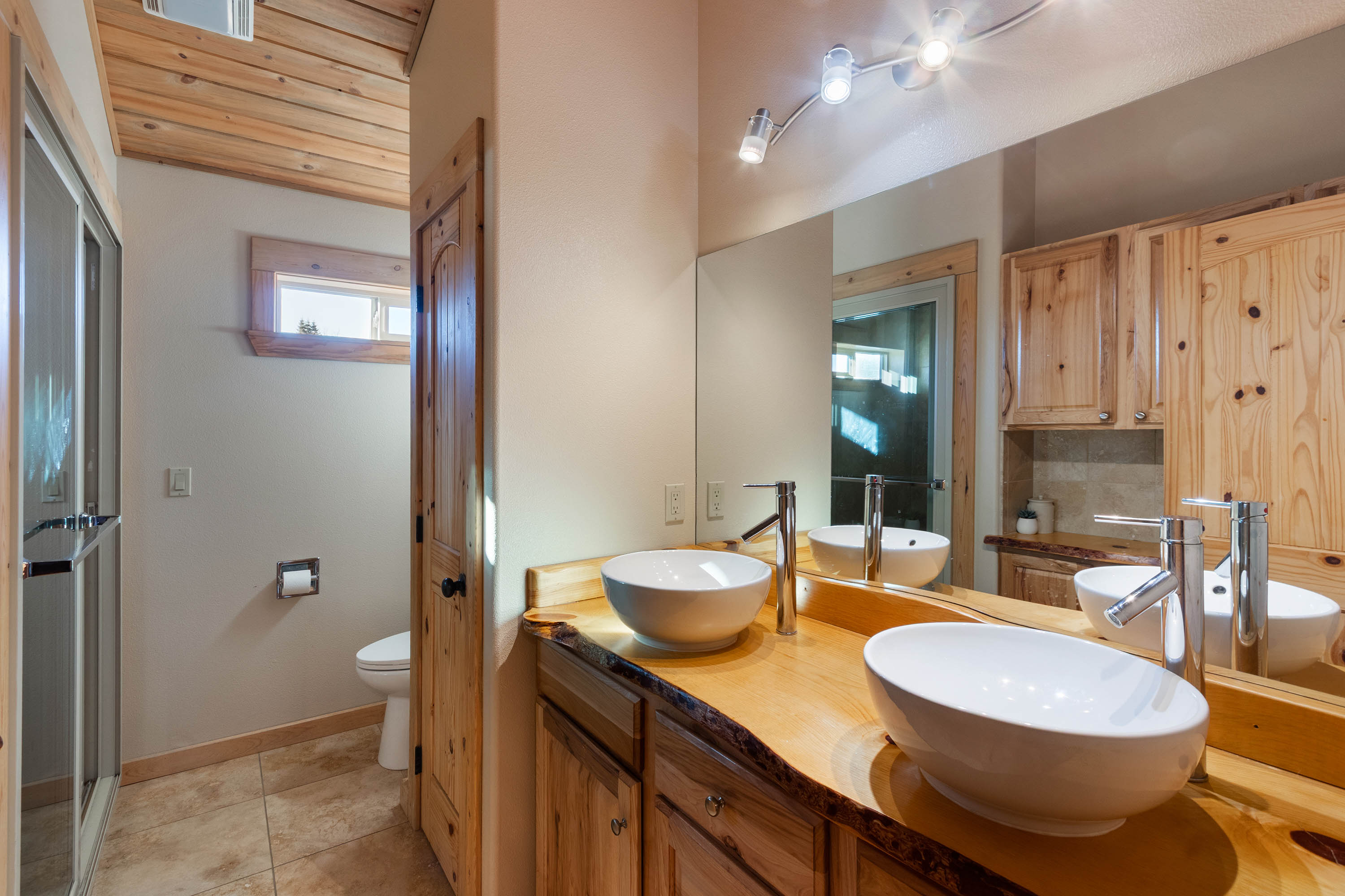 Sagle, Idaho, 83860, United States, 4 Bedrooms Bedrooms, ,2 BathroomsBathrooms,Residential,For Sale,2013773