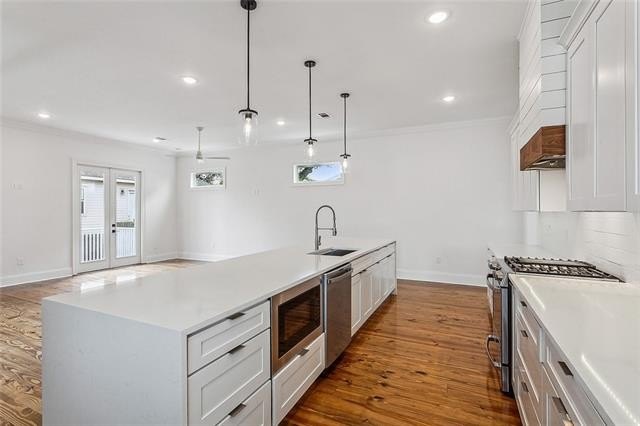 New Orleans, Louisiana, 70124, United States, 4 Bedrooms Bedrooms, ,4 BathroomsBathrooms,Residential,For Sale,2005870