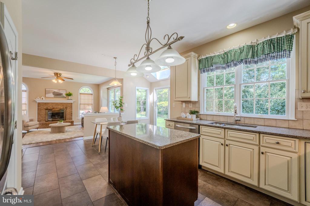 Reston, Virginia, 20194, United States, 4 Bedrooms Bedrooms, ,4 BathroomsBathrooms,Residential,For Sale,2047998